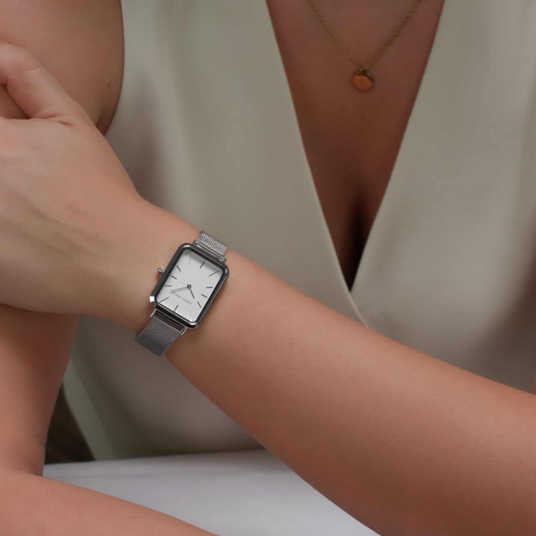 Beatrice | Orologio rettangolare in argento - resistente ed elegante - - rdy shop - Concept Palermo