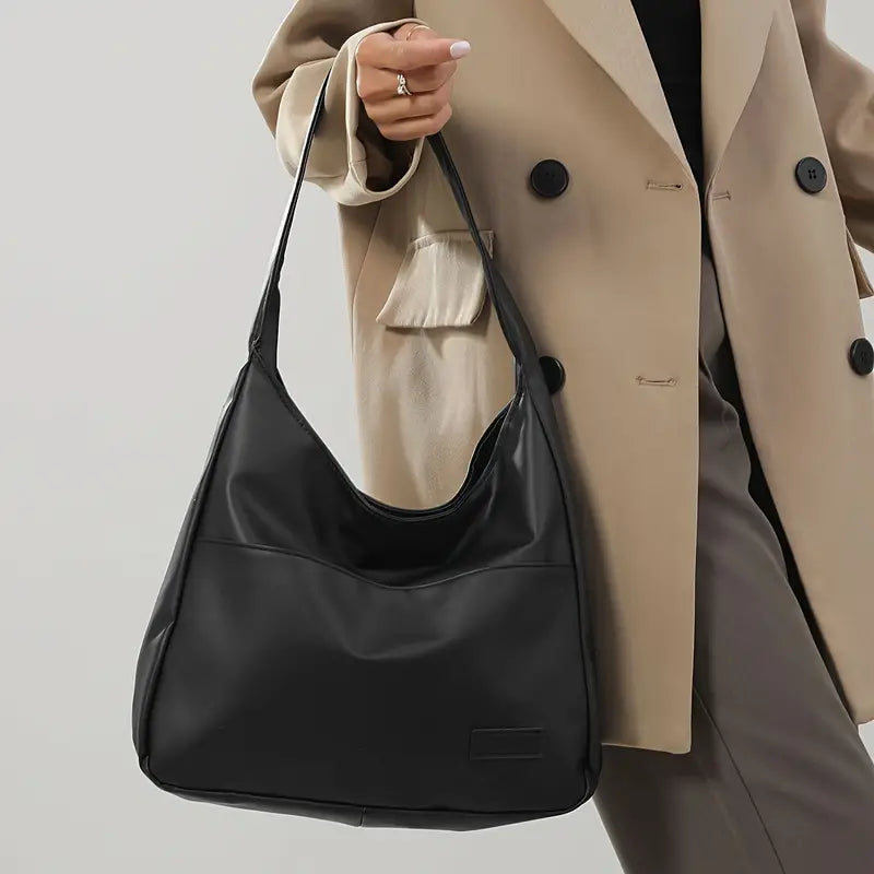 Borsa Hobo in pelle vegana Maya stilosa per donne attente alle tendenze - - Leather Bag - Concept Palermo