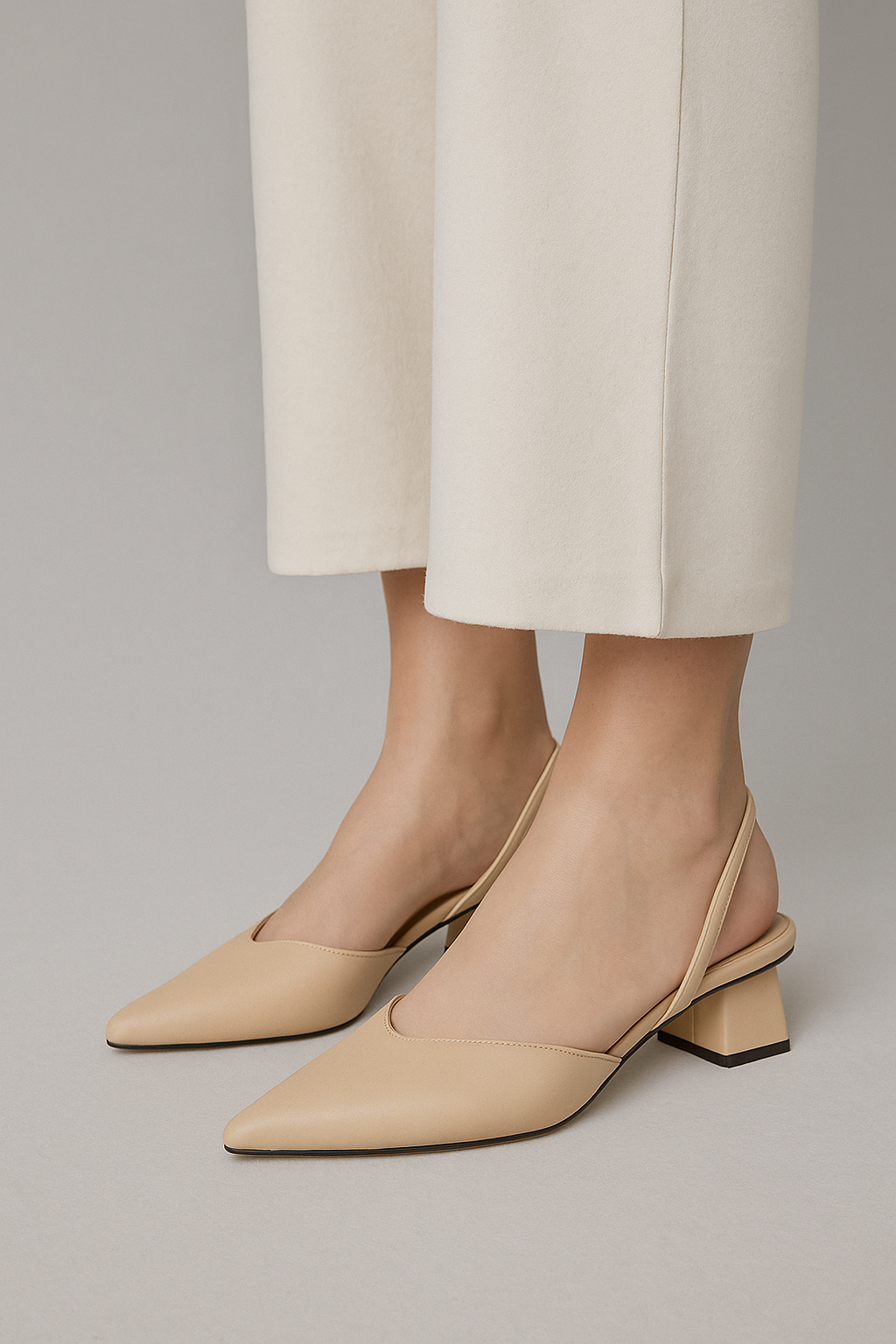 Matilda | Scarpe slingback eleganti con punta a forma di diamante e tacco blocco moderno - - Frauen Sandalen SPRING - Concept Palermo