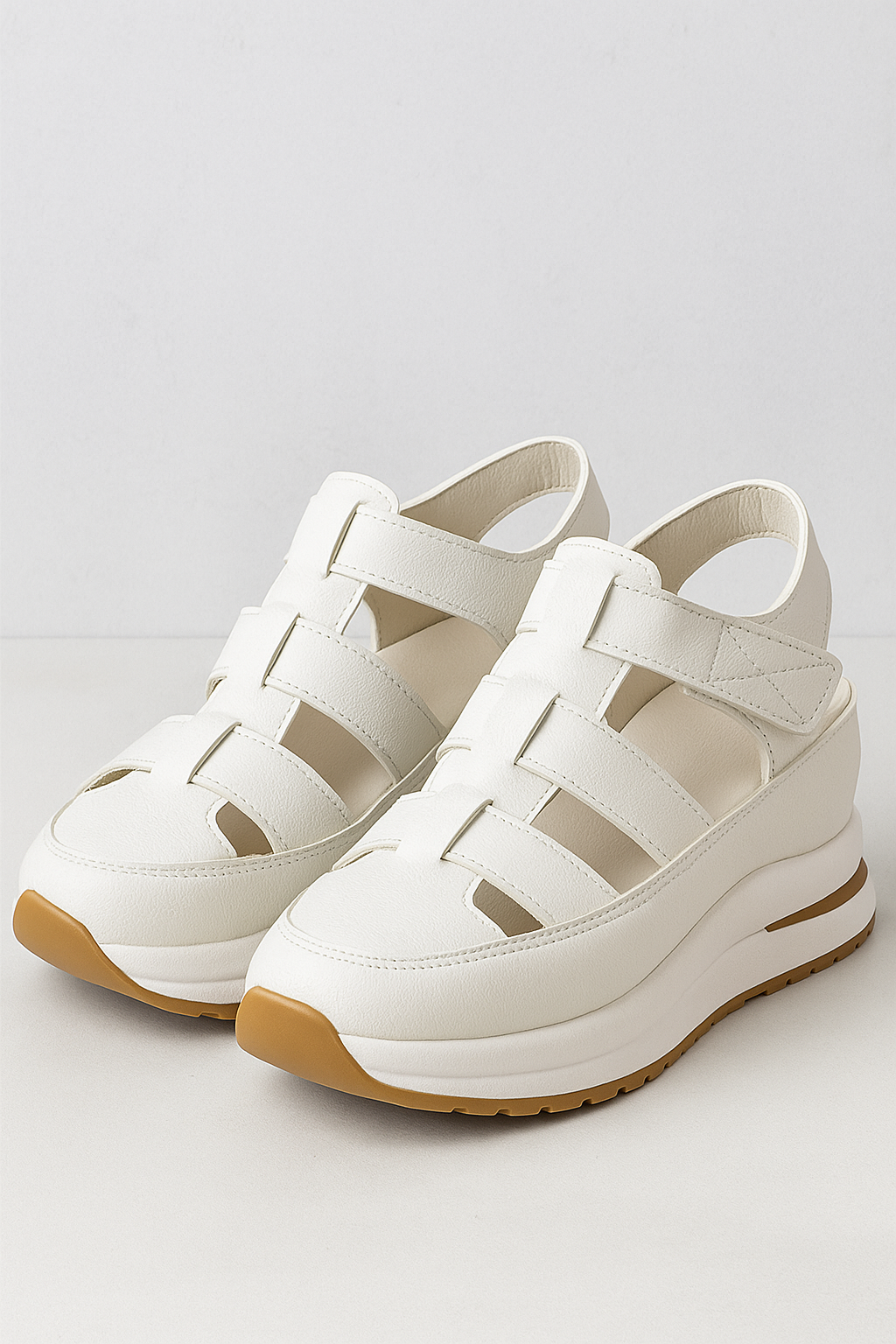 Kimberly | Sandali Donna Comodi Antiscivolo Estivi - Bianco N - accessori moda estiva calzature traspiranti footwear estivo moda estiva sandali antiscivolo sandali comodi donna sandali eleganti sandali estivi sandali versatili suola ergonomica - Concept Palermo