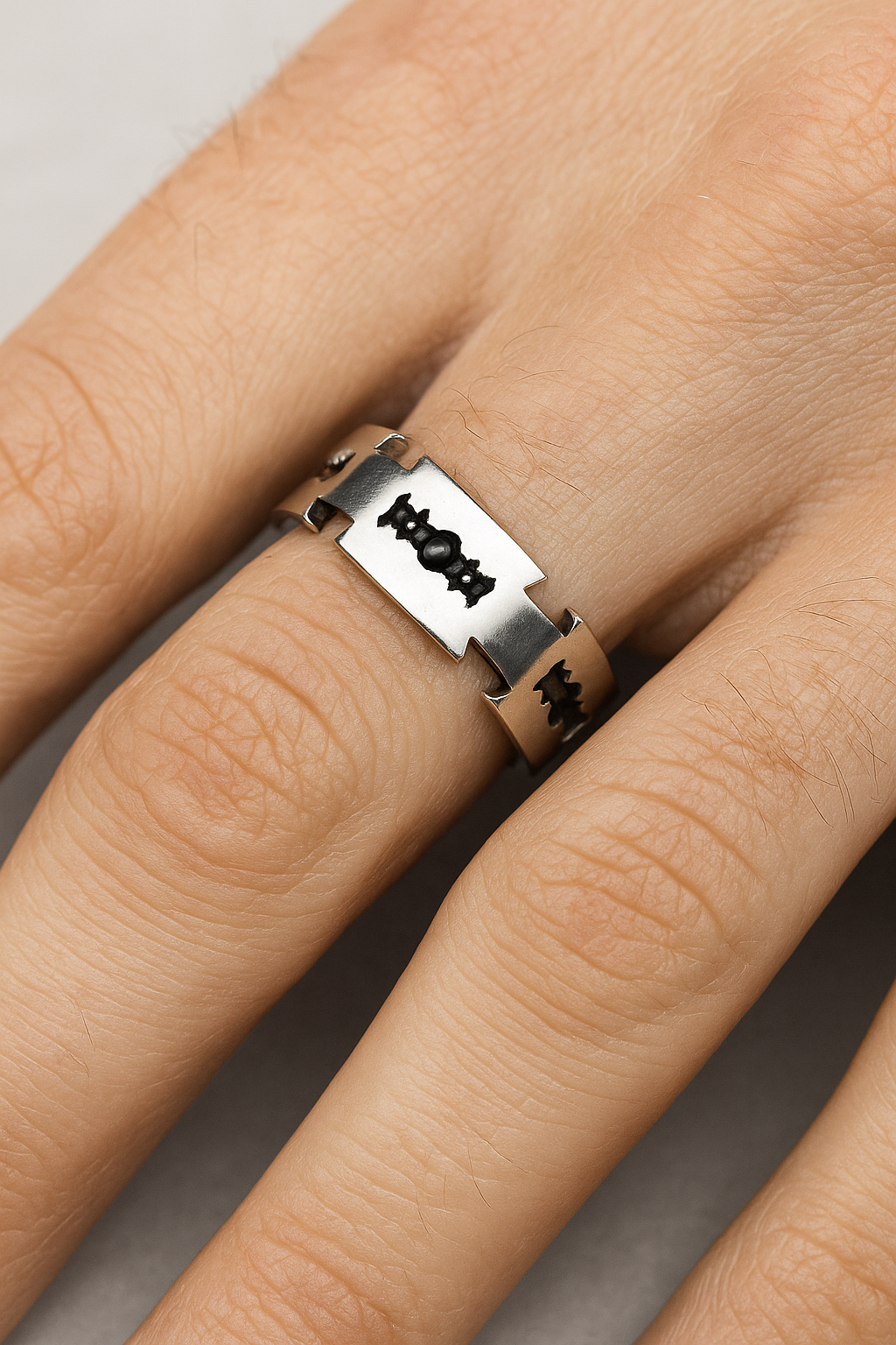 Lama da barba in acciaio inossidabile con design a lama - - man ring Ring Rings - Concept Palermo