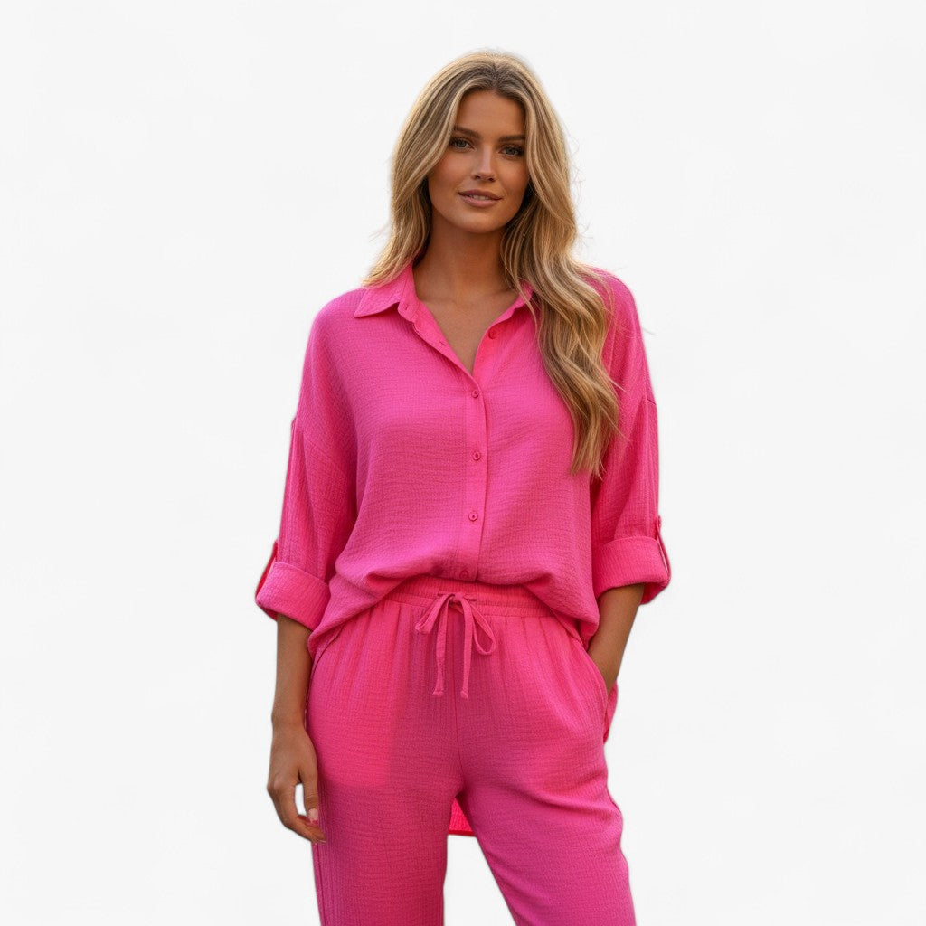 Beth | Completo Estivo Elegante in Lino e Cotone - - abbigliamento comodo abbigliamento traspirante abiti in lino camicia casual completo estivo moda rilassata outfit estivo pantaloni larghi set in lino e cotone stile naturale - Concept Palermo