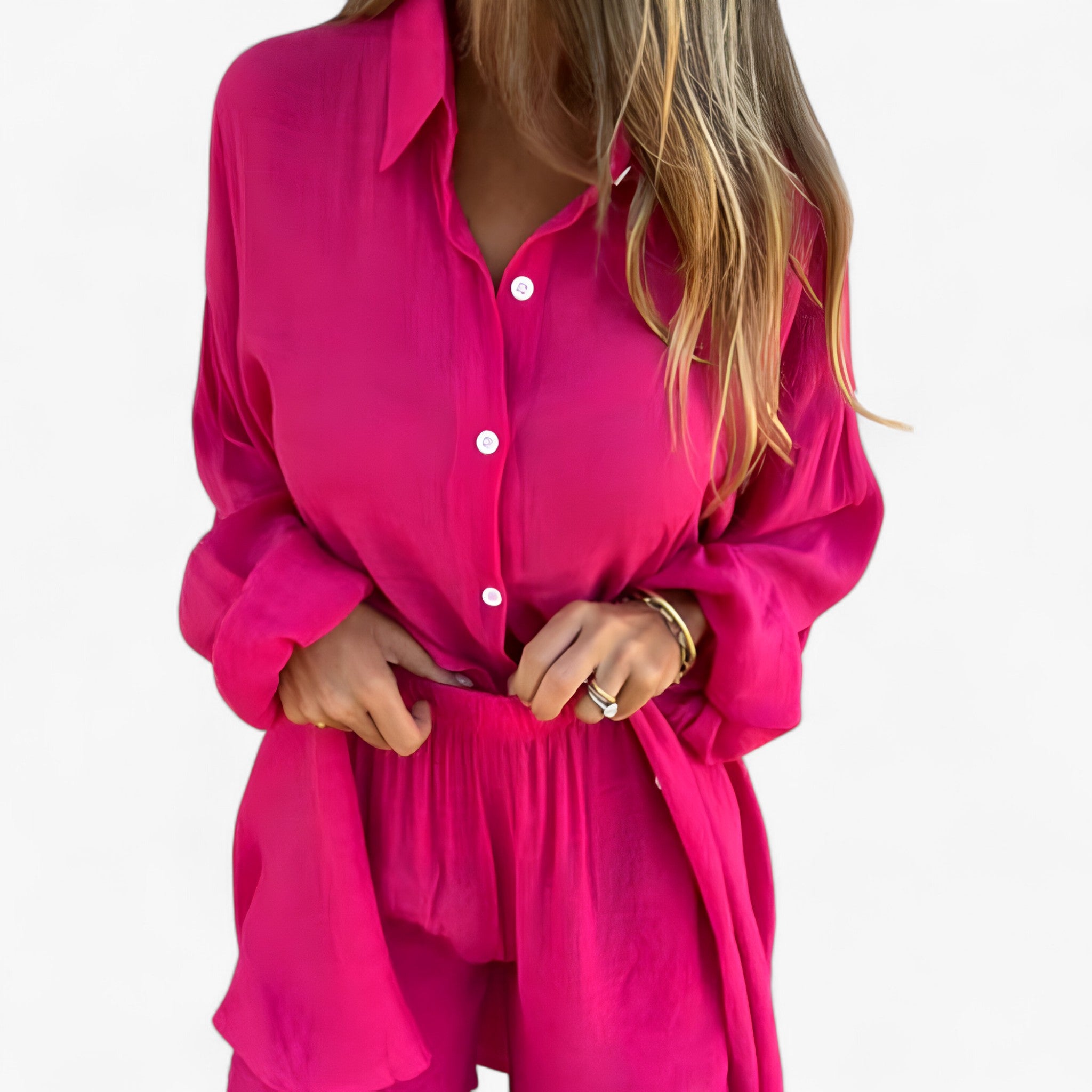 Isabelle | Completo Donna Elegante in Cotone e Lino - - abbigliamento estivo completo da donna completo elegante look rilassato maglietta a maniche lunghe outfit casual pantaloni corti set in cotone e lino stile versatile vestibilità comoda - Concept Palermo