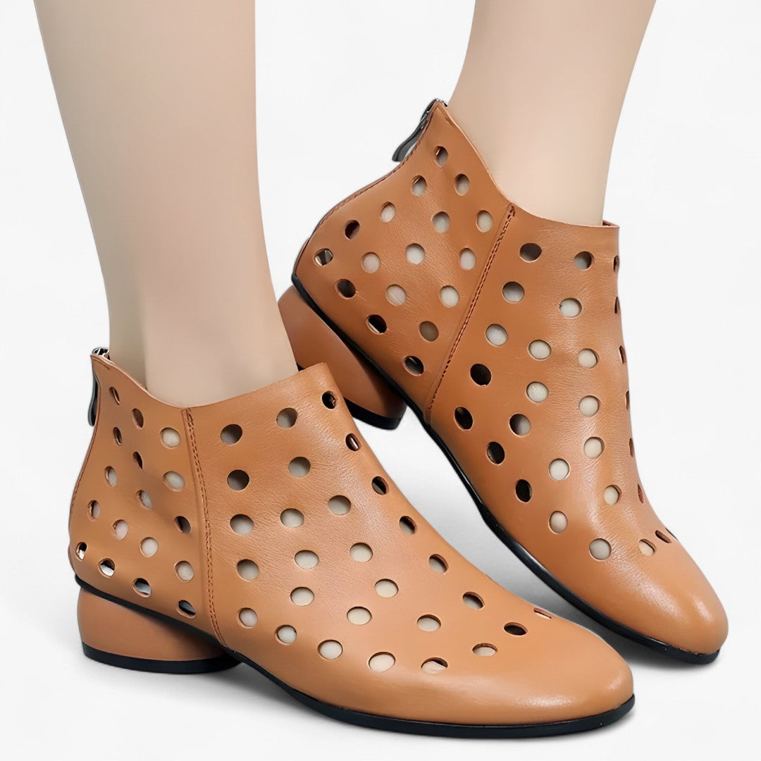 Jane | Stivaletti estivi in pelle traspirante con tacco e cerniera posteriore - Marrone - BOOTS Boots & Shoes - Concept Palermo