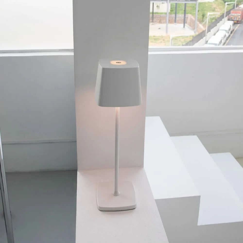 Luxilight | Lampada da tavolo senza fili - - Tischlampen Tragbare Lampen - Concept Palermo