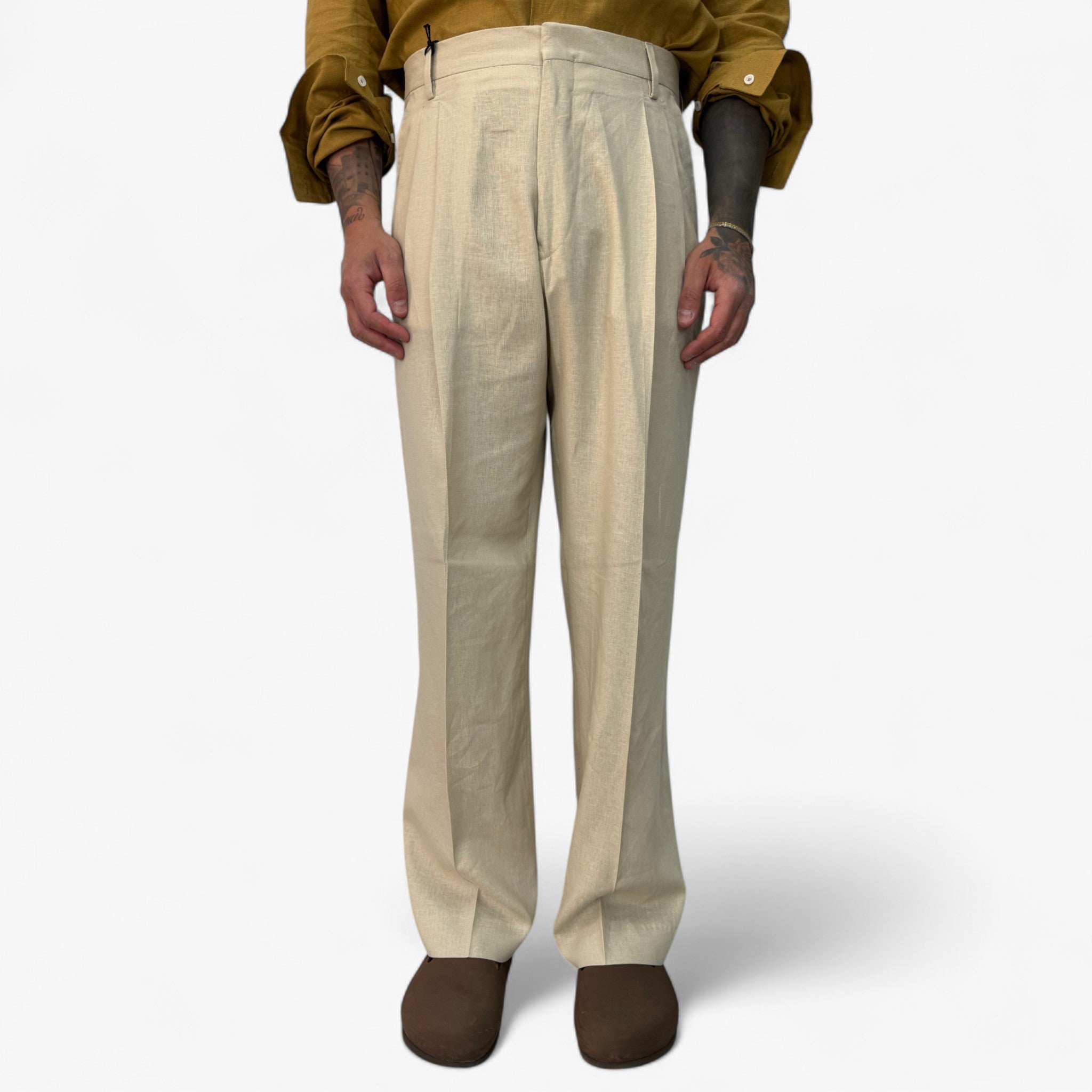 Chris | Pantaloni eleganti da uomo in lino - Beige - abbigliamento estivo moda maschile pantaloni con doppie pince pantaloni eleganti pantaloni estivi pantaloni in lino pantaloni leggeri pantaloni traspiranti pantaloni uomo stile elegante - Concept Palermo