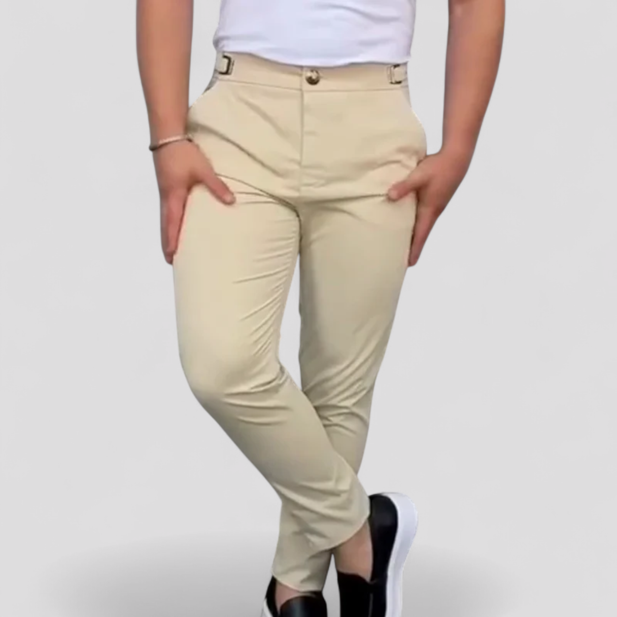 Piero | Pantaloni Uomo Slim Fit con Vita Elastica - Cachi - pantaloni casual pantaloni comfort pantaloni elastici pantaloni eleganti uomo pantaloni moda uomo pantaloni slim fit pantaloni traspiranti pantaloni versatili - Concept Palermo