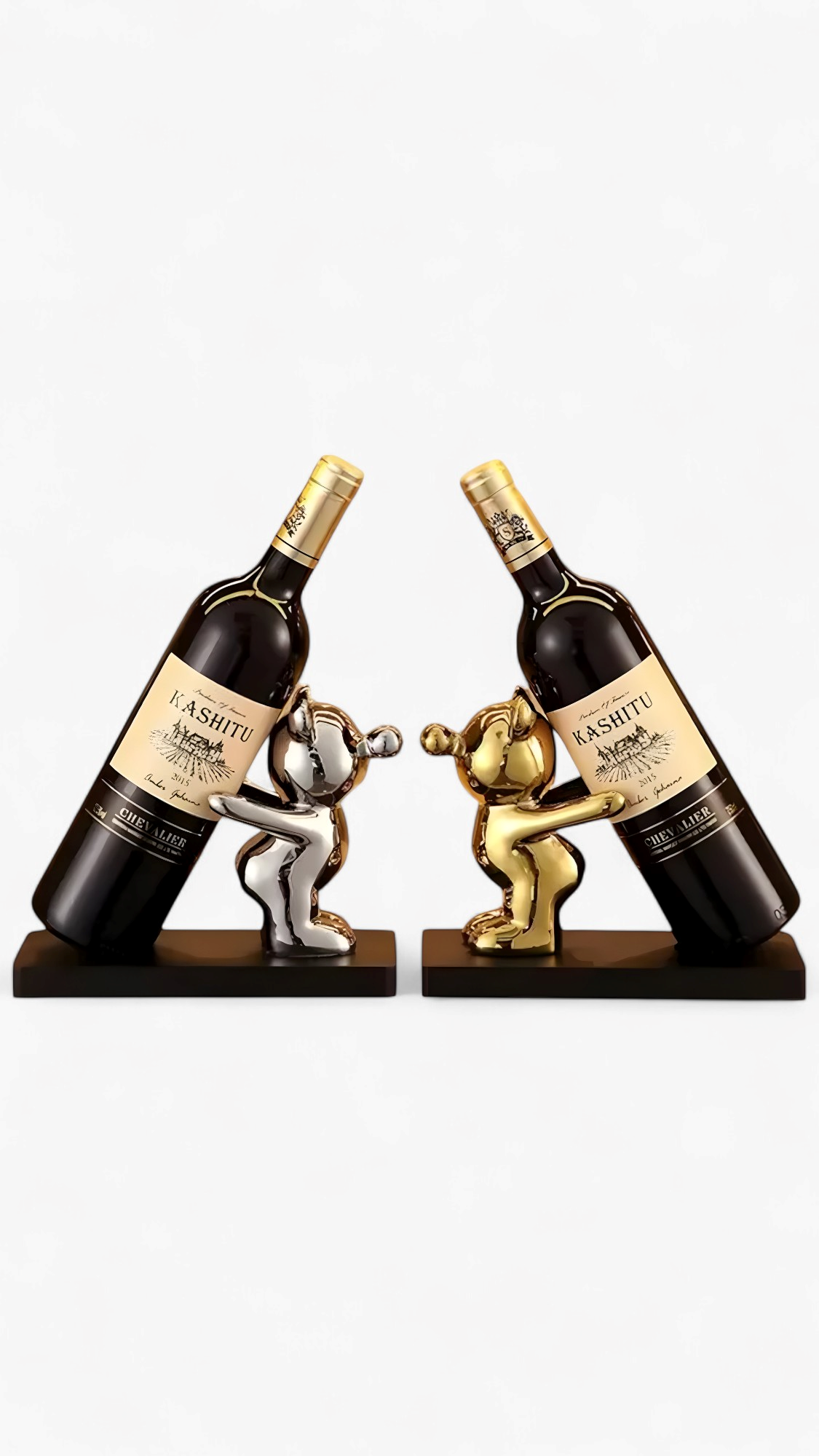 Giovanni | Porta Bottiglie Vino Ceramica Orso Decorativo - - accessori cucina decorativi decorazione casa orso organizzazione bottiglie vino porta bottiglie ceramica porta bottiglie in ceramica porta bottiglie orso portabottiglie compatto portabottiglie design unico stile e funzionalità cucina supporto vino ceramica - Concept Palermo