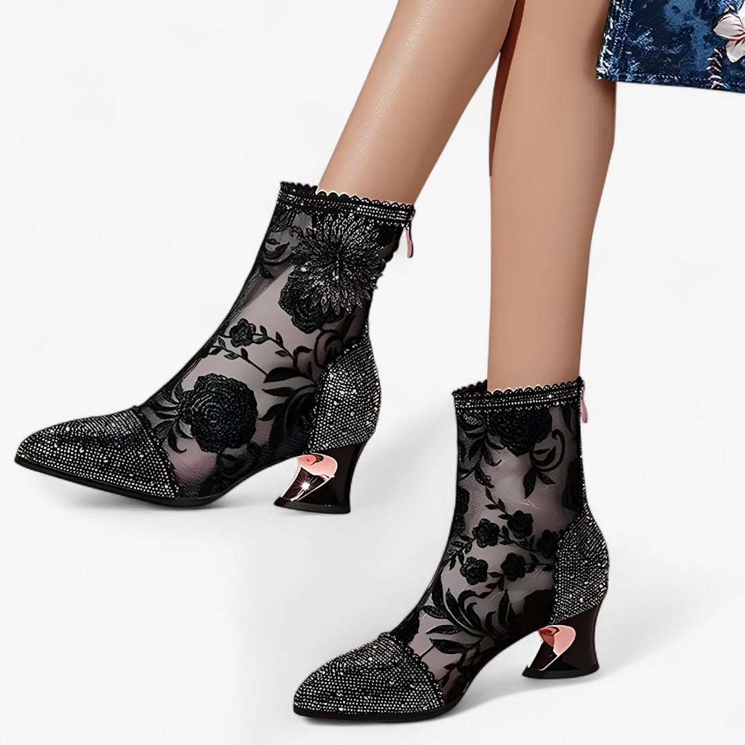 Carmen | Stivaletti a punta con cristalli e pizzo a rete - - BOOTS Boots & Shoes - Concept Palermo