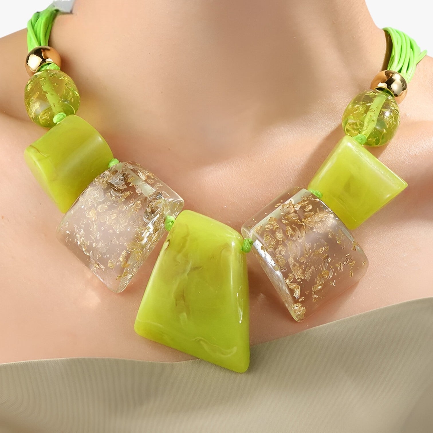 Jenna | Collana di perle spesse vivaci – dichiarazione di colore e stile - - elegant womens necklaces Necklace Necklaces for Women - Concept Palermo