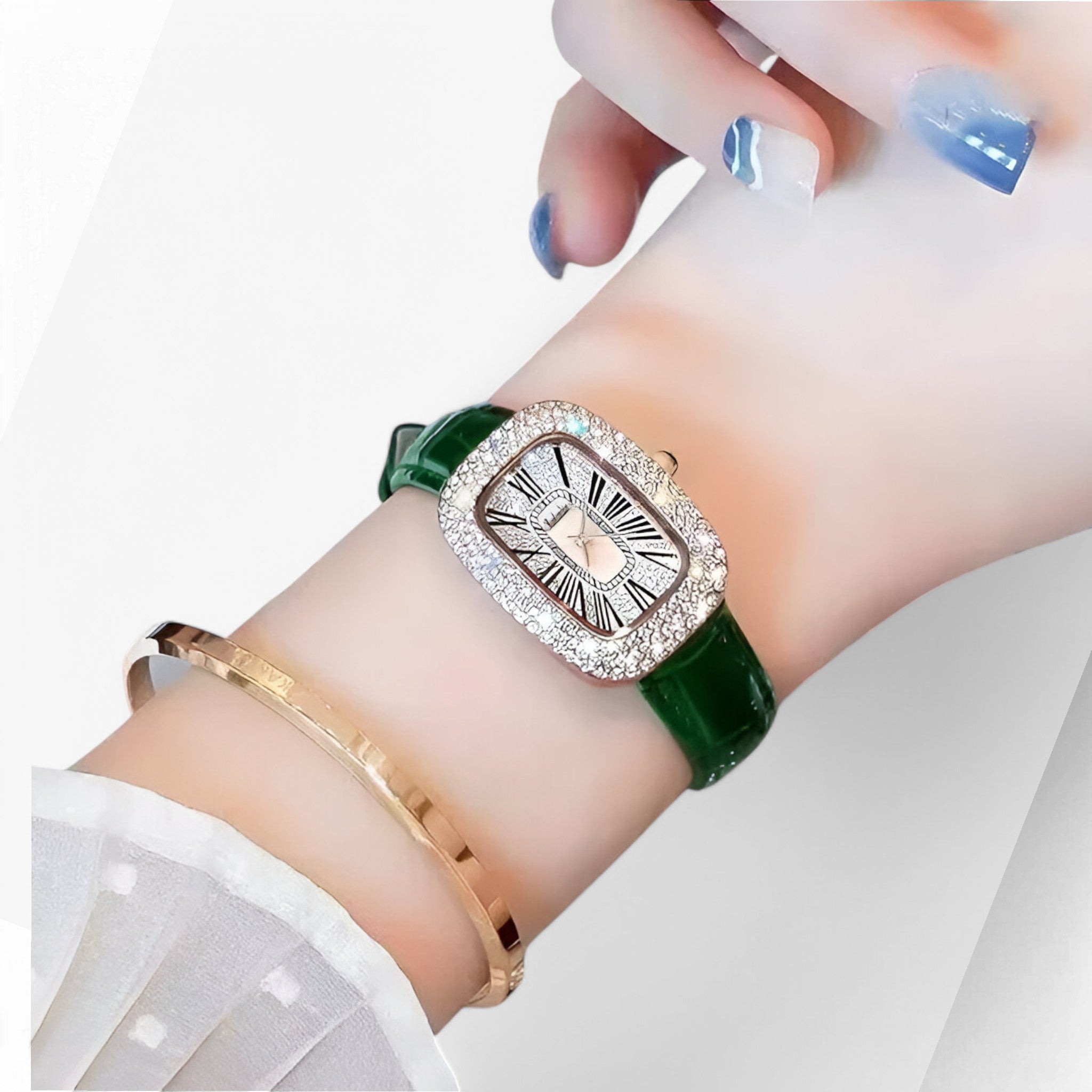 Renée | Orologio da donna verde elegante in pelle con borchie decorative - - female watch watch for women - Concept Palermo
