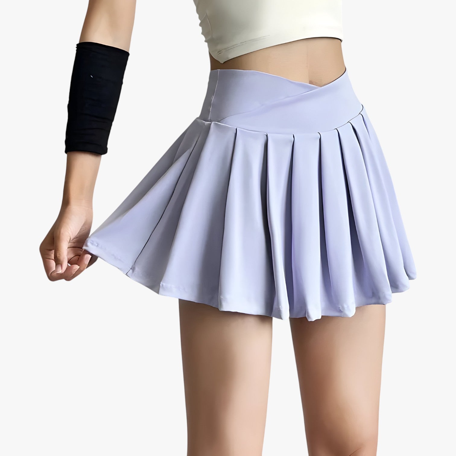 Luna | Gonna sportiva plissettata a vita alta con shorts integrati - Viola - womens fashion - Concept Palermo