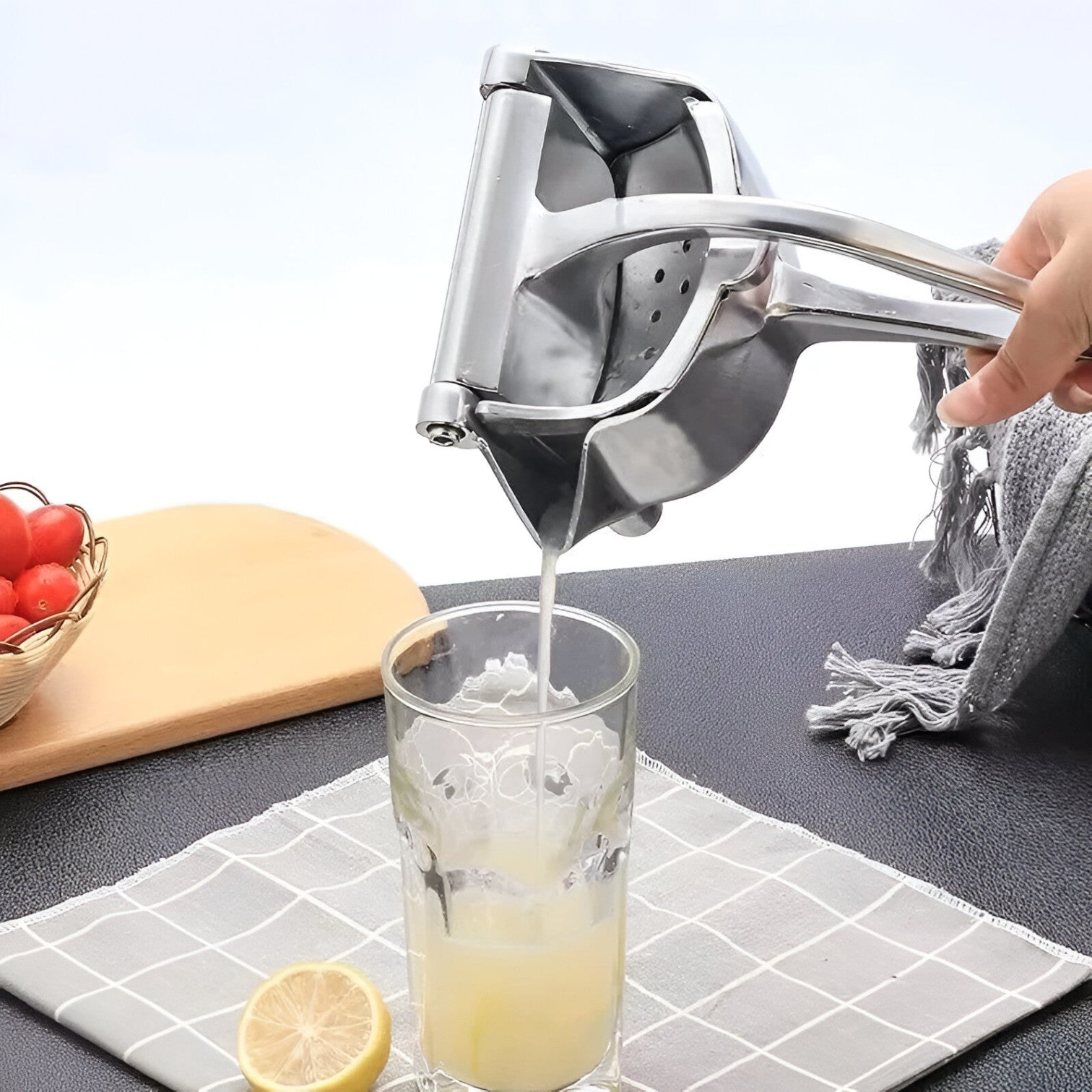 Max | Spremiagrumi Manuale: Sempre succo fresco senza sforzo - Mini spremiagrumi Tipo A - Kitchen kitchen accessory kitchen tools - Concept Palermo