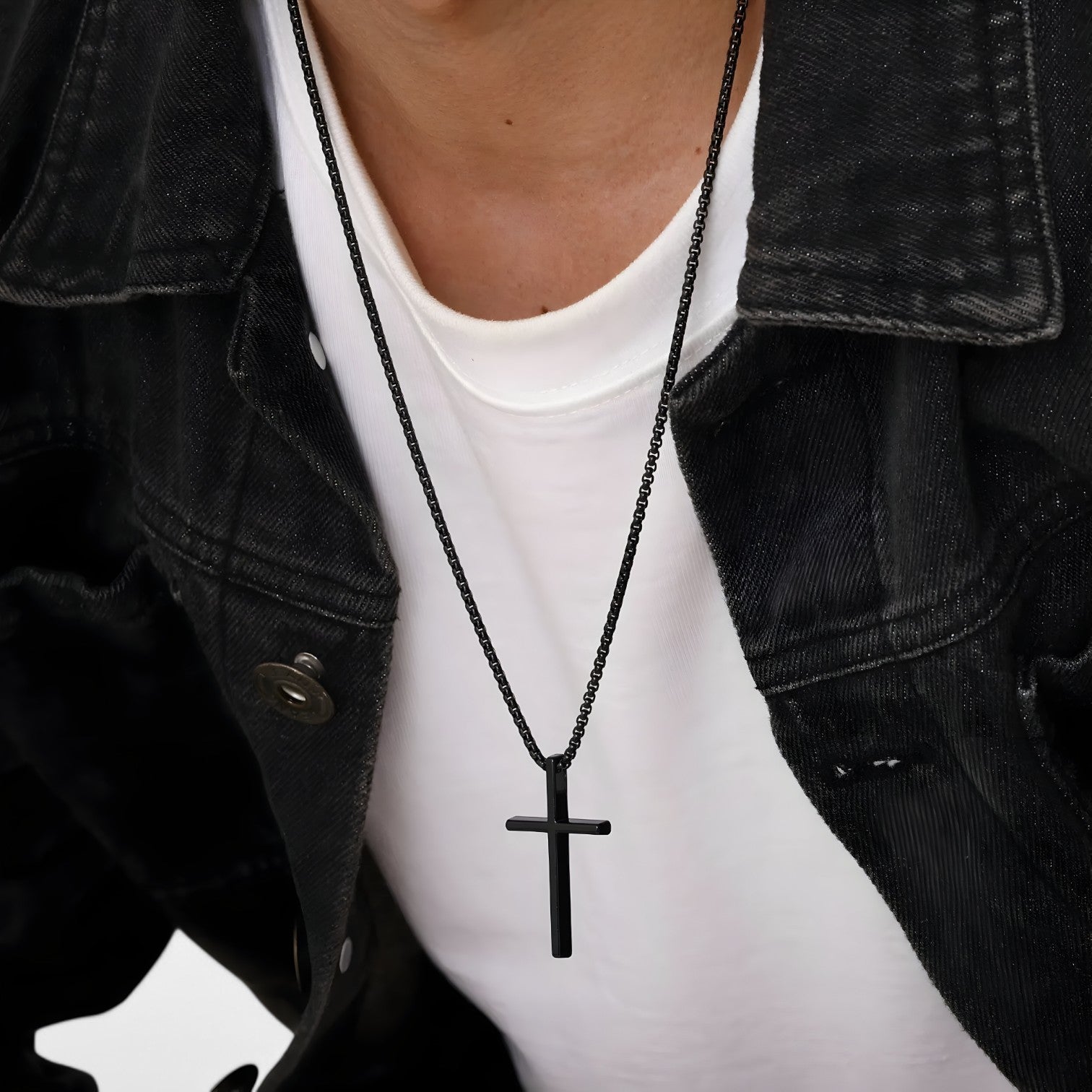 Noah | Ciondolo in Croce d'Argento – Cool & Senza Tempo in Acciaio Inossidabile - - necklace for men NECKLACES Stainless Steel Necklace - Concept Palermo