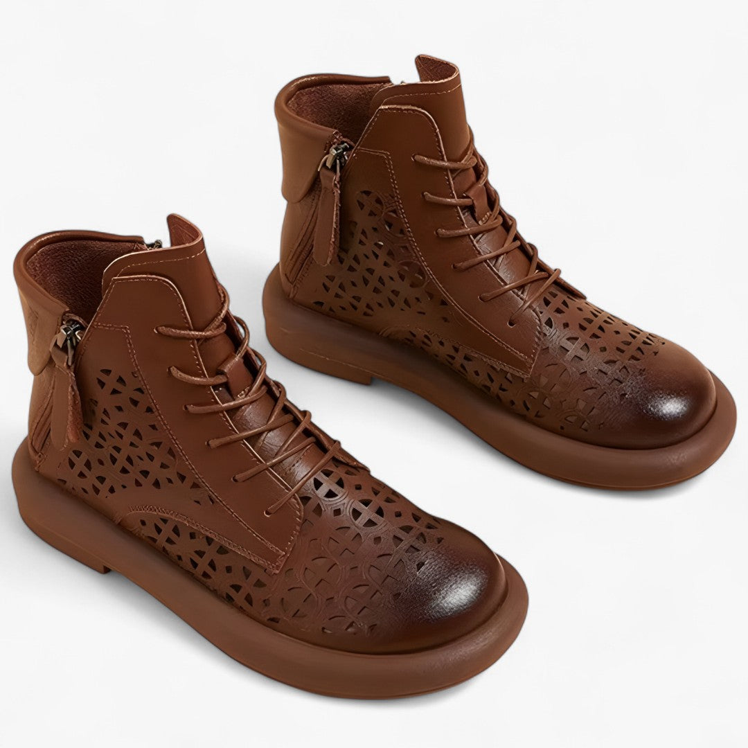 Clara | Stivaletti traforati in vera pelle con stile - - BOOTS Boots & Shoes - Concept Palermo