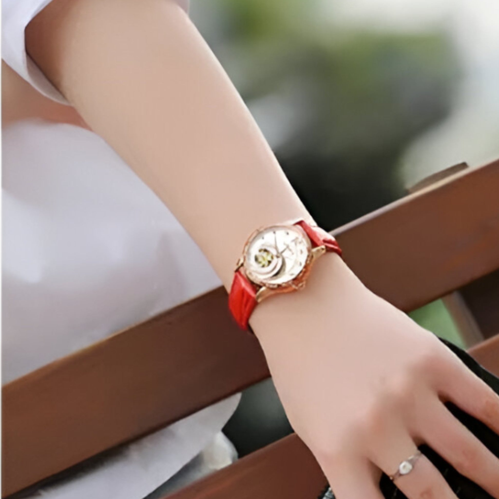 Sole | Orologio automatico scheletrato in pelle - - female watch watch for women - Concept Palermo