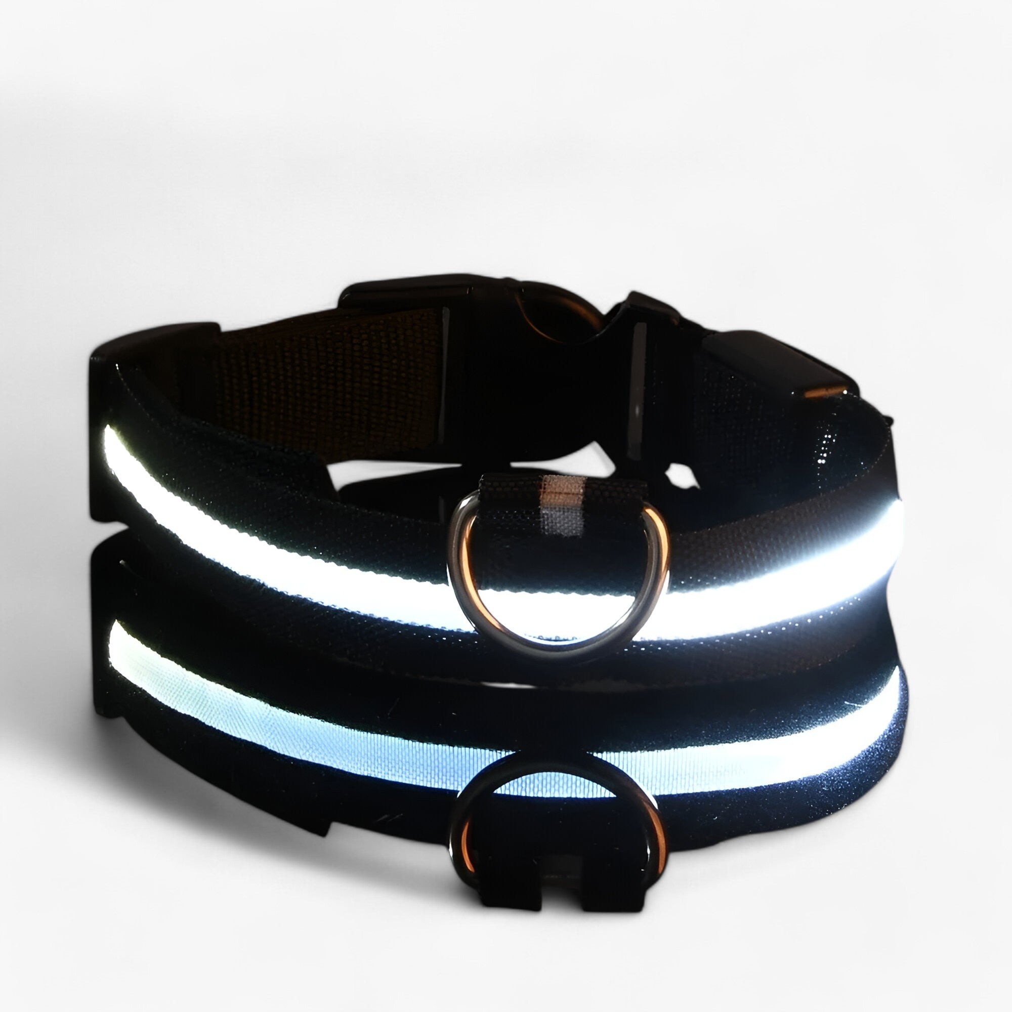 Lumi | Collare LED per Cani Sicuro - Visibile al Buio - Nero - Dog Collar DOG SUPPLIES Pet supplies - Concept Palermo