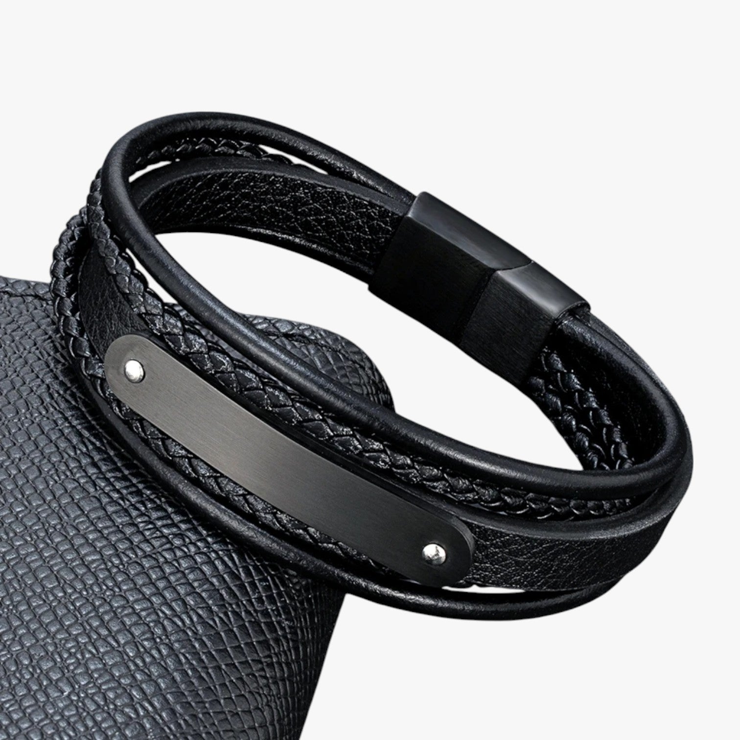 Romeo | MKENDN Bracciale Personalizzato in Pelle con Nome o Lettera - - BRACELET bracelet for men BRACELETS mens bracelet - Concept Palermo