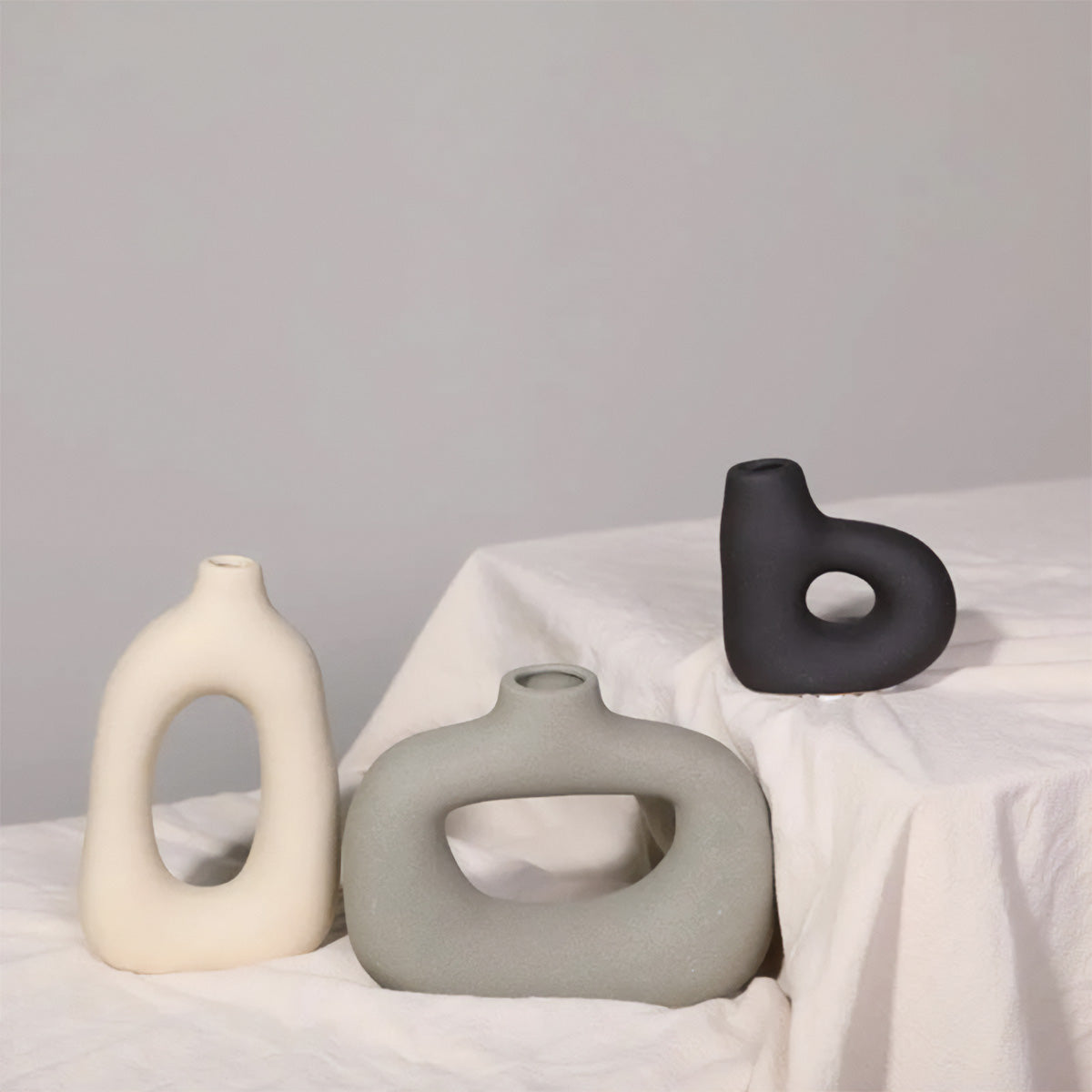 Vasi in ceramica opaca sofisticati | Decorazioni da tavolo senza tempo e stilose - - Decor Flowerpots Vases - Concept Palermo