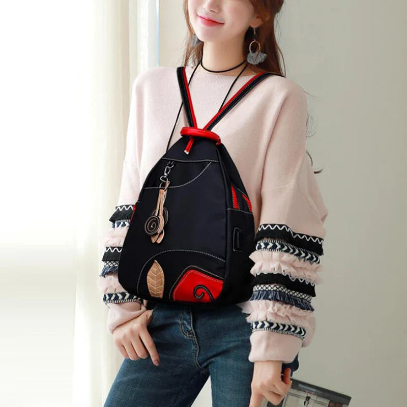 Clara | Zaino in nylon impermeabile e spazioso per la scuola e i viaggi - - Backpacks Bags women bags - Concept Palermo