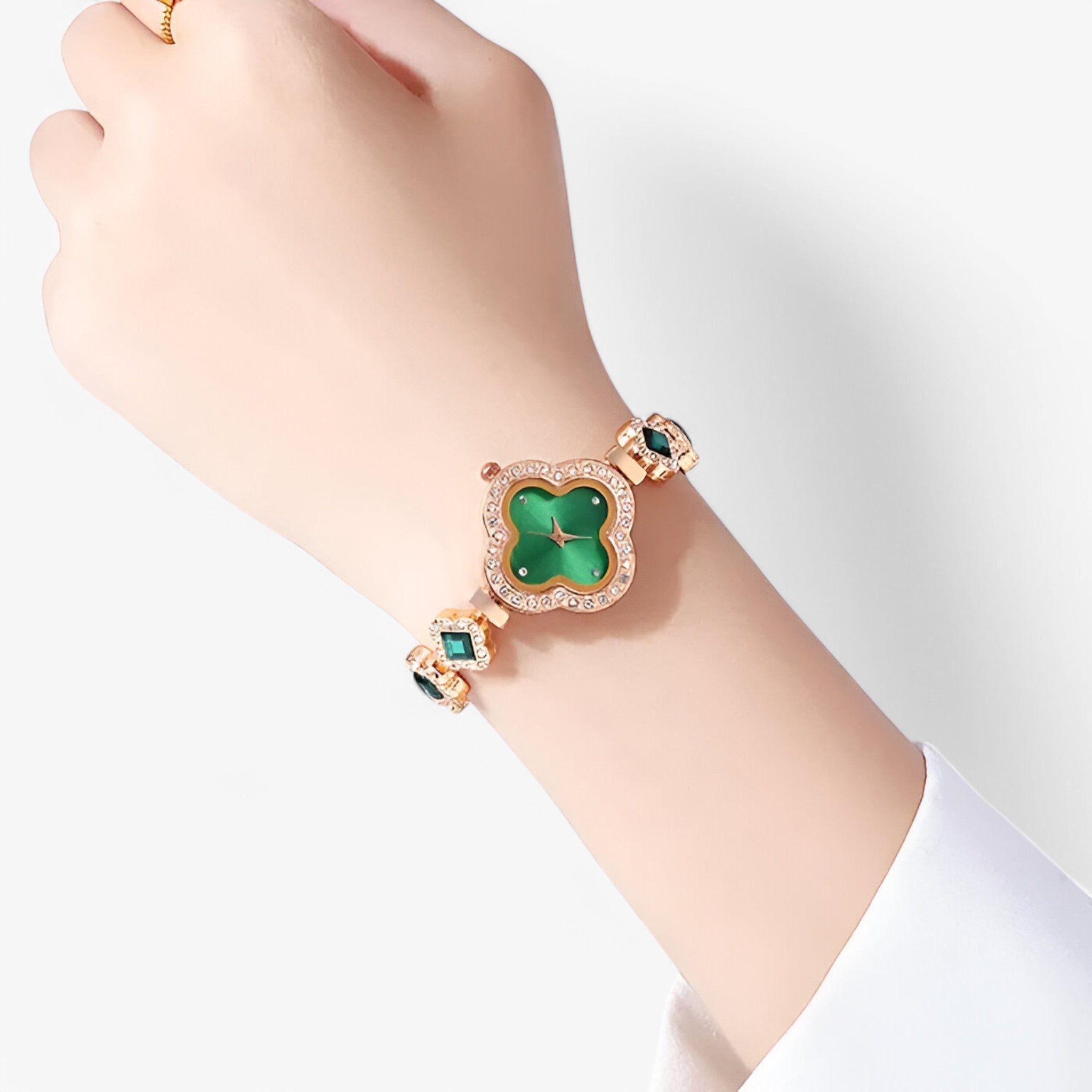 Clara | Orologio al quarzo con quadrifoglio e intarsio di diamanti - - female watch watch for women - Concept Palermo