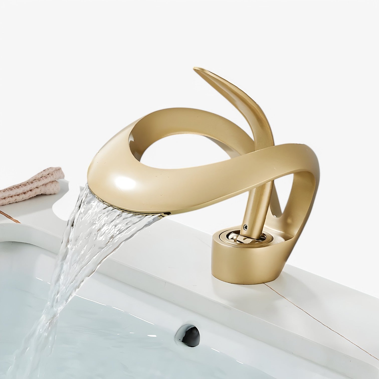 Tammy | Rubinetto a cascata – Elegante, durevole e con flusso d'acqua fluido - - Home Home & Garden - Concept Palermo