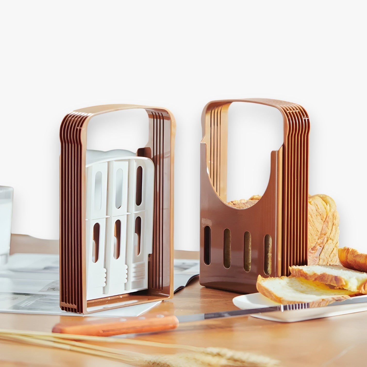 Mira | Supporto pieghevole per affettare il pane – Salvaspazio ed efficiente - - Kitchen kitchen accessory kitchen tools - Concept Palermo