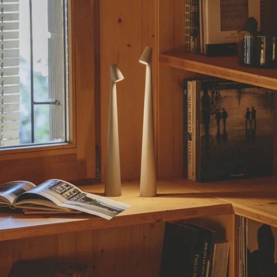 LuminaTouch | Lampada da tavolo con comando a sfioramento - - Tischlampen Tragbare Lampen - Concept Palermo