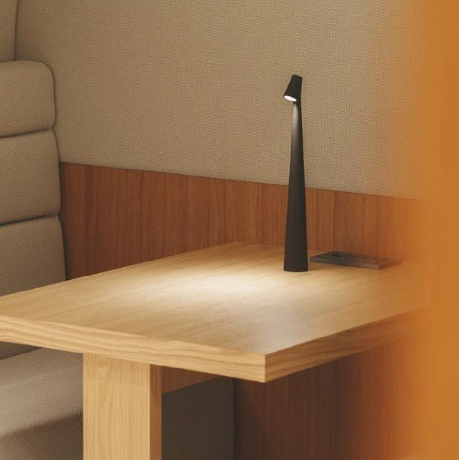 LuminaTouch | Lampada da tavolo con comando a sfioramento - - Tischlampen Tragbare Lampen - Concept Palermo