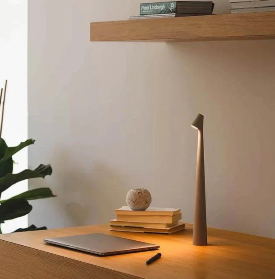 LuminaTouch | Lampada da tavolo con comando a sfioramento - - Tischlampen Tragbare Lampen - Concept Palermo