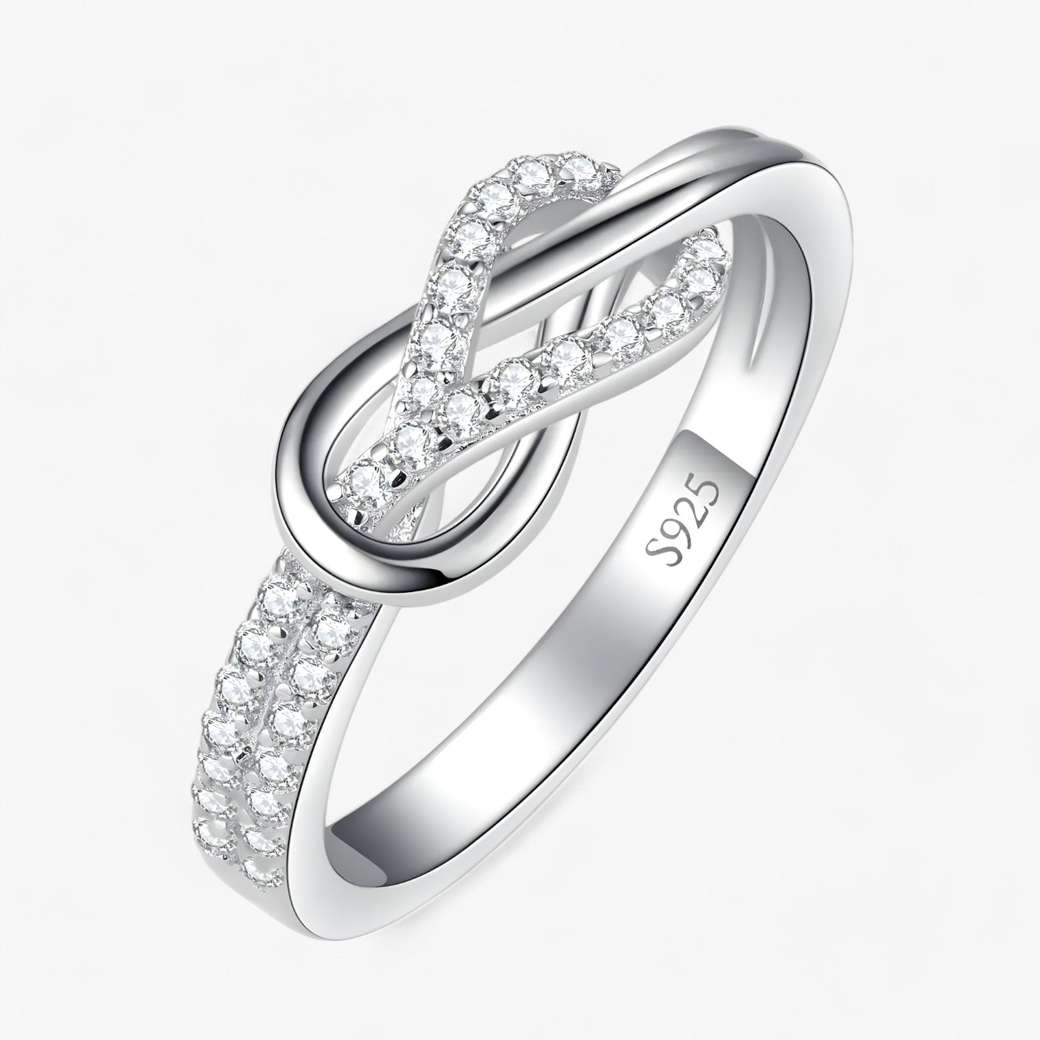 Stina | Anello Nodo Infinito – Eleganza senza tempo in argento sterling - - Accessories Jewelry Rings - Concept Palermo