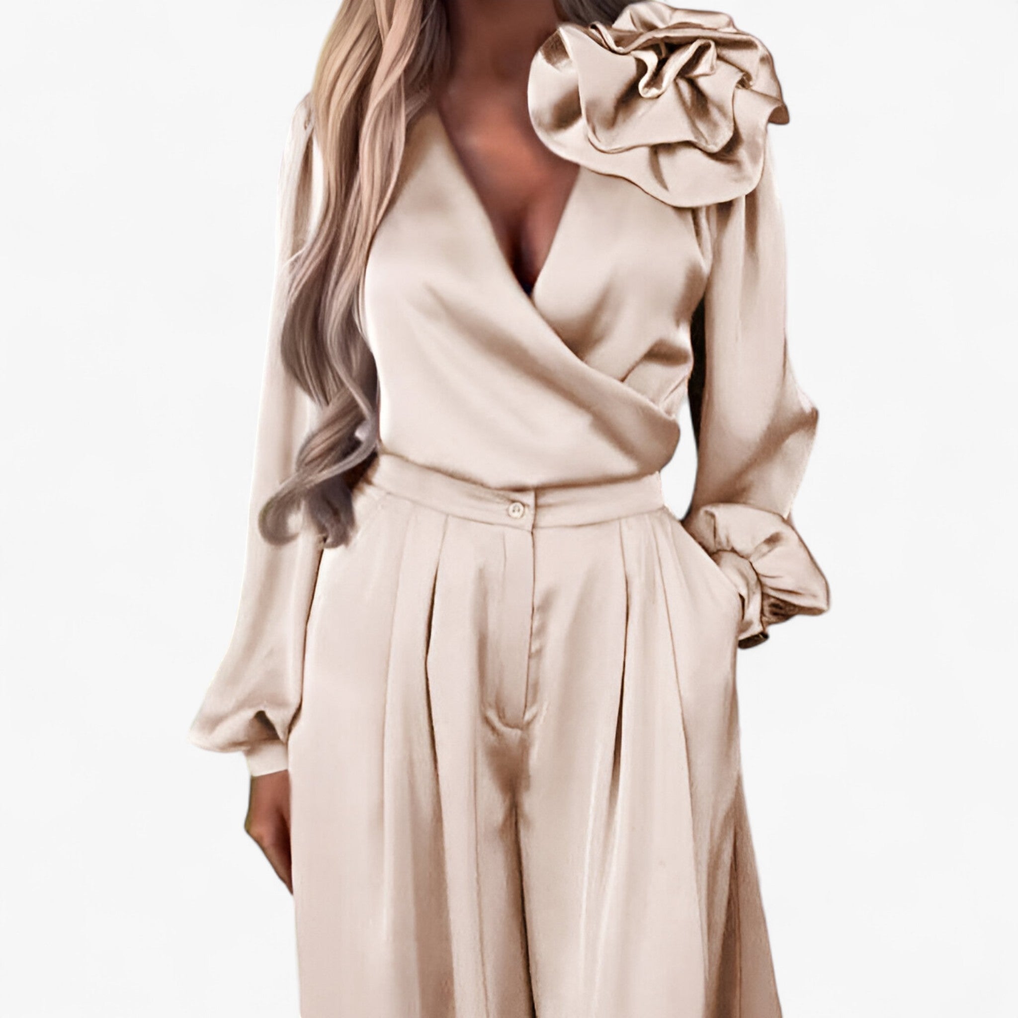 Leona | Set Donna in Poliestere con Top a V e Pantaloni Larghi - - abbigliamento casual abbigliamento versatile look femminile materiale poliestere outfit elegante pantaloni larghi set da donna taglie disponibili top scollatura a V vestiti per eventi - Concept Palermo