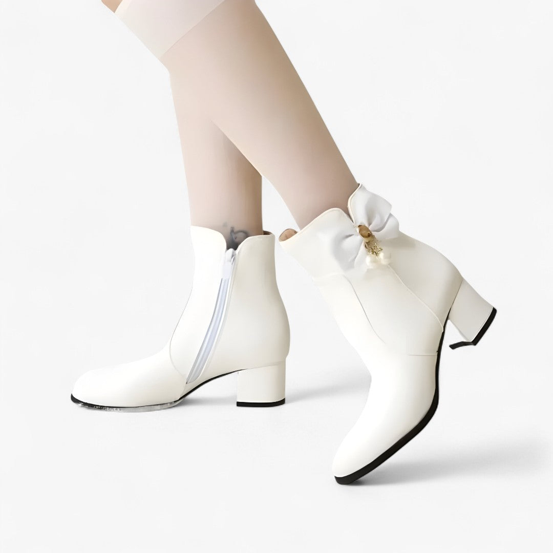 Isabelle | Stivaletti con fiocco e tacco alto per taglie comode - - BOOTS Boots & Shoes - Concept Palermo