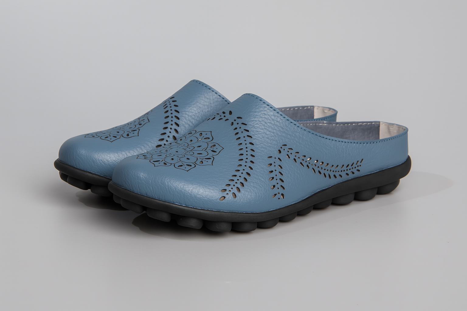 Lina | Ciabatte da donna con motivo a e suola flessibile - Blu - close sandals fashion Frauen Sandalen Sandals women - Concept Palermo
