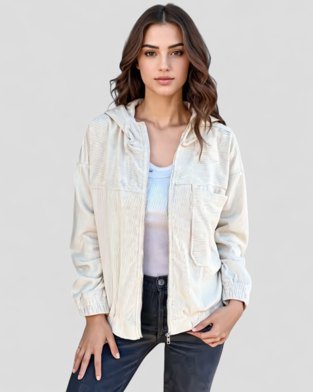 Vallea | Giacca Invernale Donna con Cappuccio in Velluto - - abbigliamento donna cappuccio giacca calda giacca comoda giacca con zip giacca donna giacca per inverno giacca velluto a coste giacca versatile stile retrò - Concept Palermo
