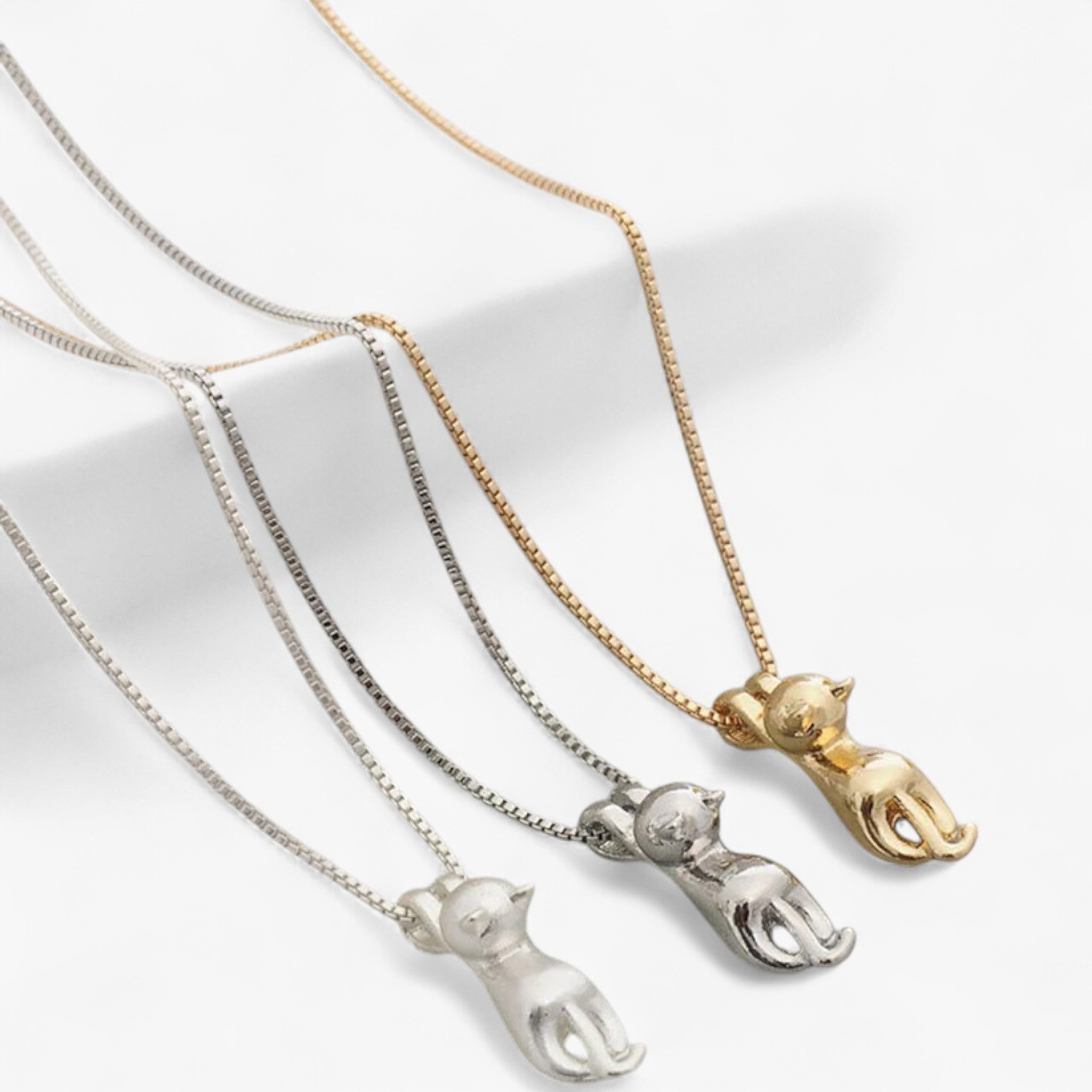 Collana bellissima con ciondolo a forma di gatto - - NECKLACES Necklaces for Women - Concept Palermo