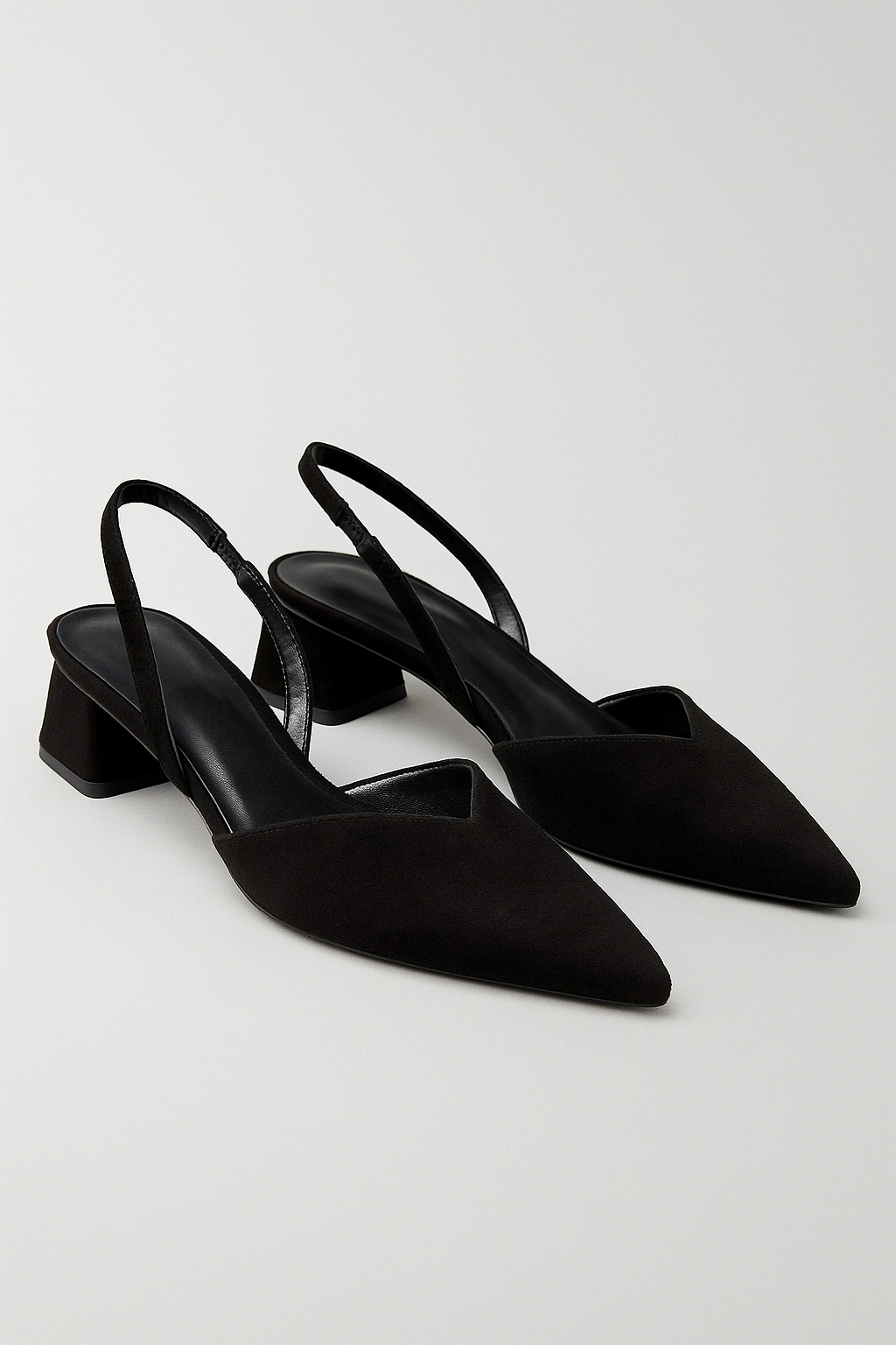 Matilda | Scarpe slingback eleganti con punta a forma di diamante e tacco blocco moderno - Nero - Frauen Sandalen SPRING - Concept Palermo