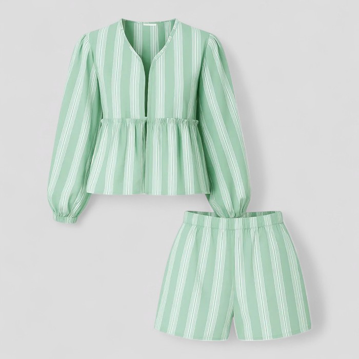 Renata | Completo Estivo a Righe per Donna - Verde - abbigliamento estivo blusa leggera completo a righe completo due pezzi completo estivo donna cotone traspirante moda primavera estate pantaloni corti donna set blusa e pantaloni stile casual - Concept Palermo