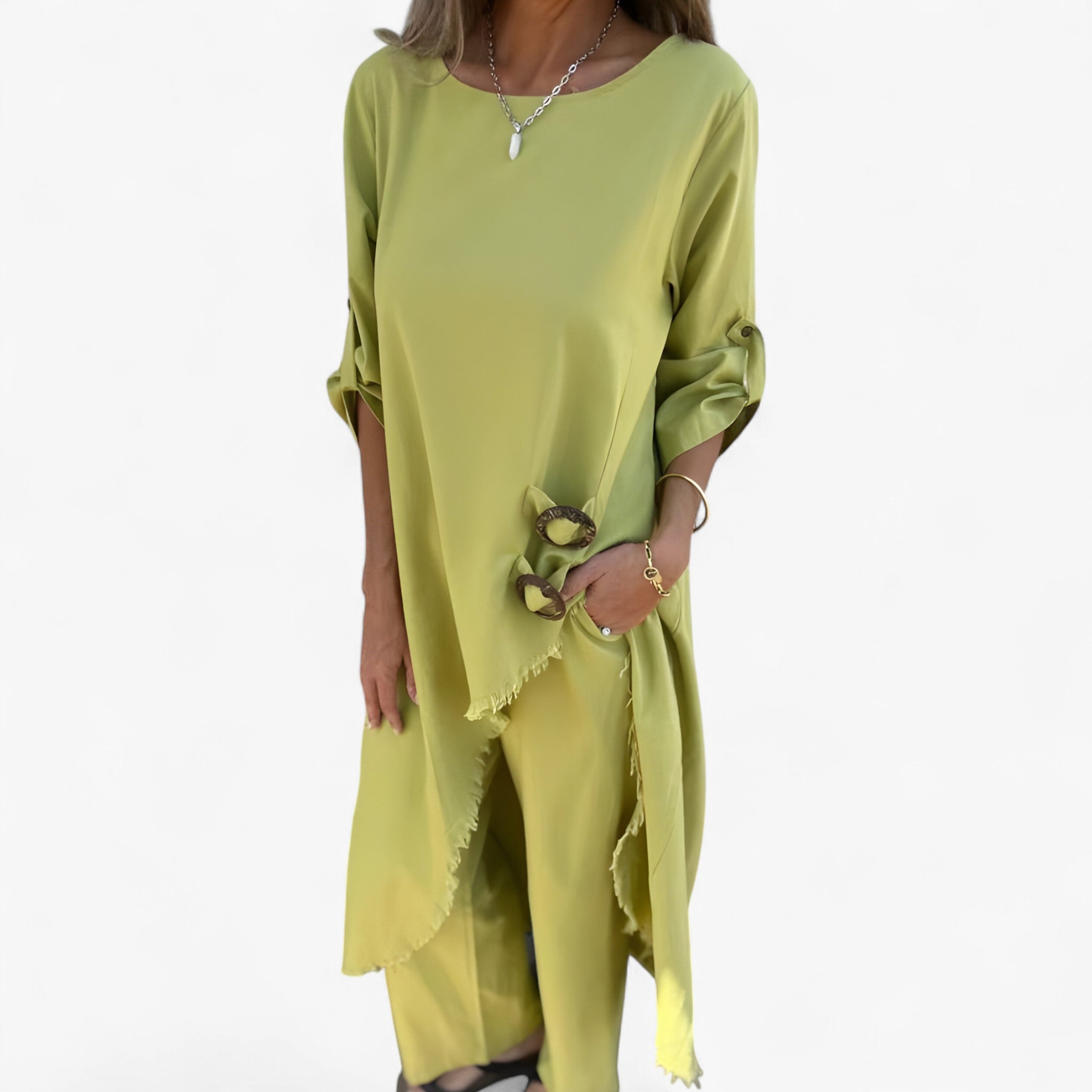 Mia | Abito e Pantaloni Donna in Cotone e Lino - Giallo - abbigliamento estivo abbigliamento versatile abito e pantaloni moda primavera estate outfit elegante pantaloni comodi set in cotone e lino taglio irregolare tessuto traspirante vestibilità ampia - Concept Palermo