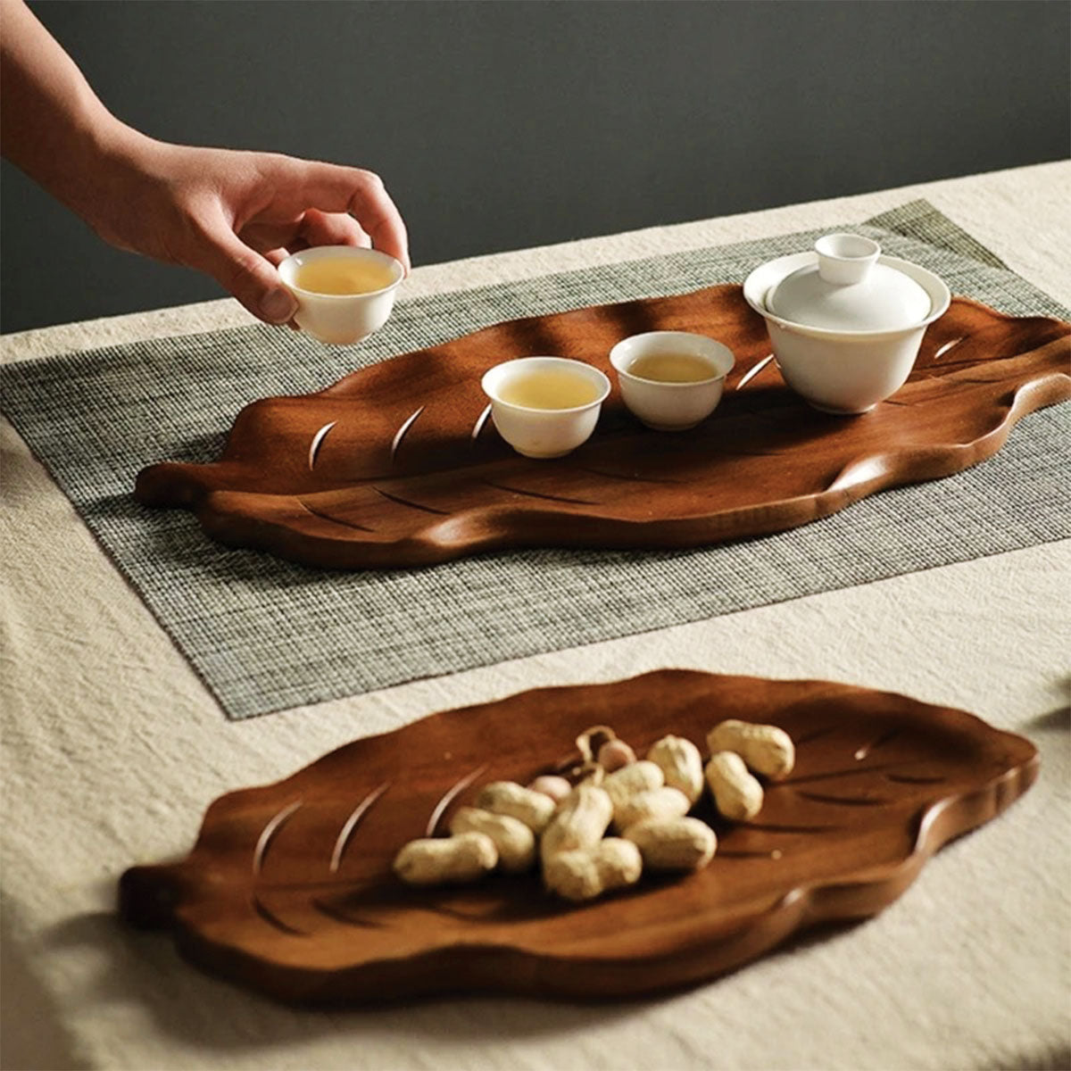 Elegante vassoio da portata in noce ecologico | Ideale per dolci, antipasti e stoccaggio di gioielli - - Kitchen Tableware - Concept Palermo