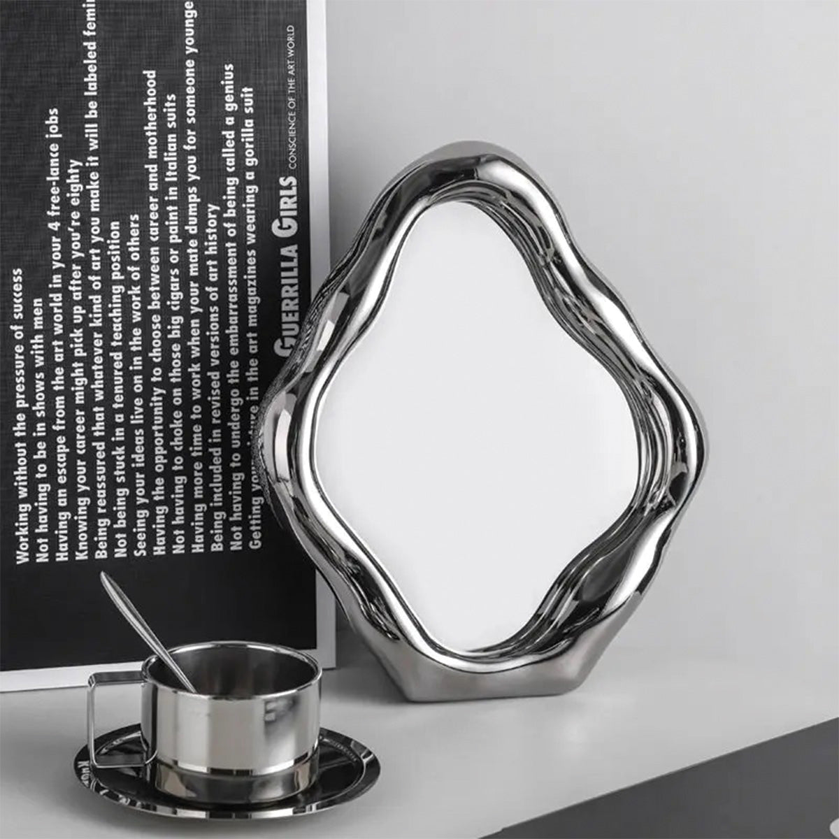 Specchio da Tavolo Elegante Aura | Perfettamente Progettato per il Tuo Comò e Applicazione del Trucco Senza Sforzo - - Bathroom Decor Mirrors - Concept Palermo