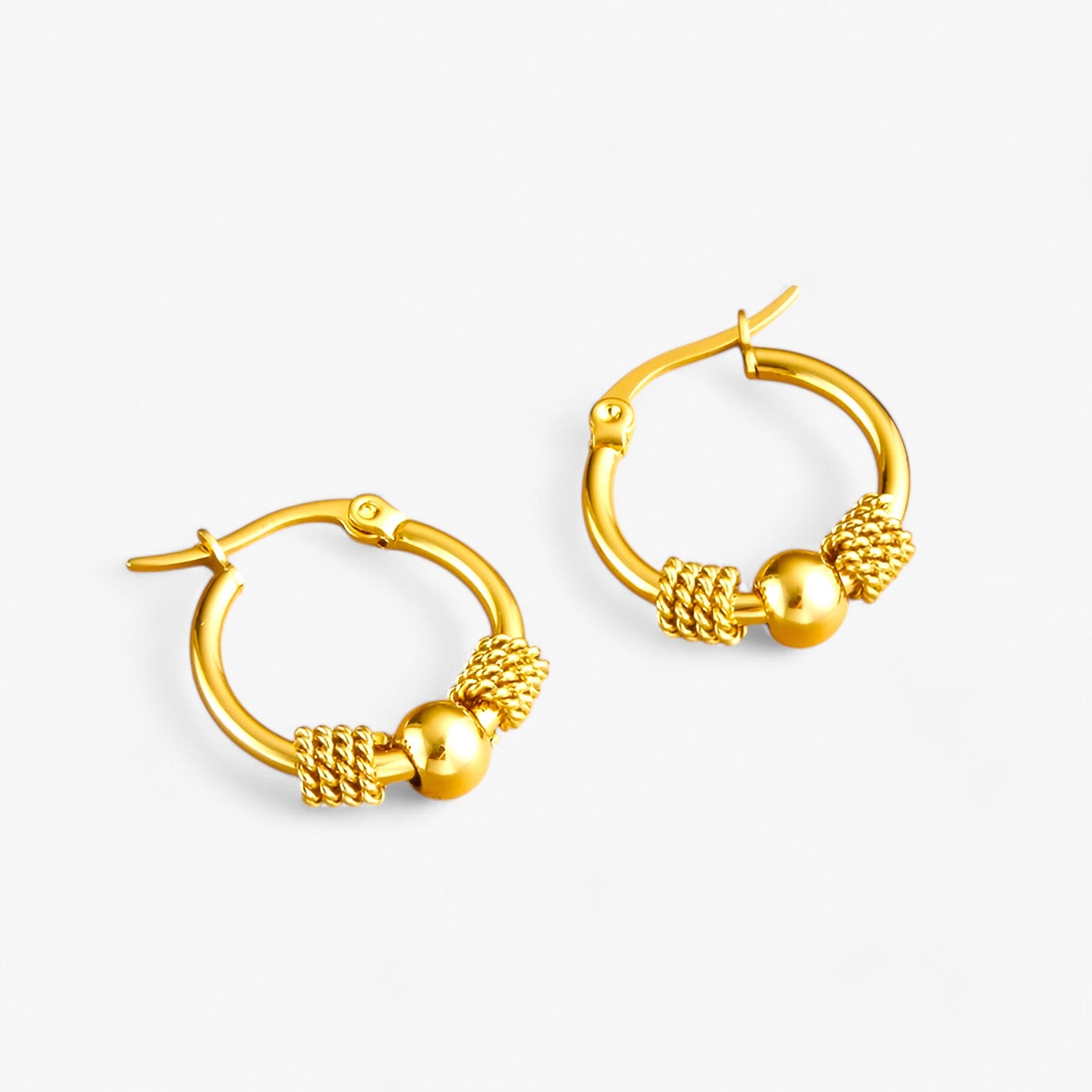 Geneva | Elegante hule vævede guldøreringe - - EARRINGS Earrings for Women Girls New Fashion Earrings - Concept Palermo