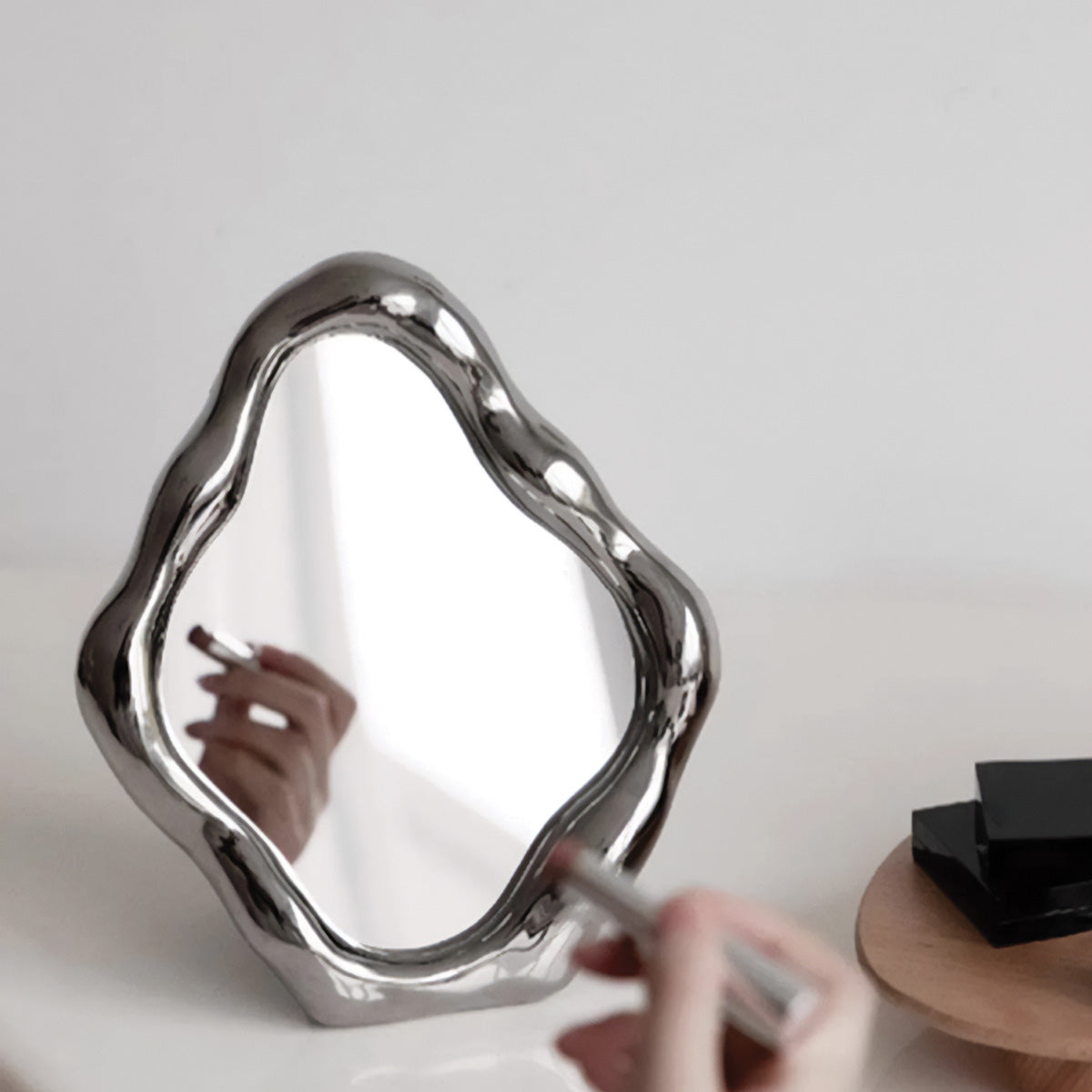 Specchio da Tavolo Elegante Aura | Perfettamente Progettato per il Tuo Comò e Applicazione del Trucco Senza Sforzo - - Bathroom Decor Mirrors - Concept Palermo