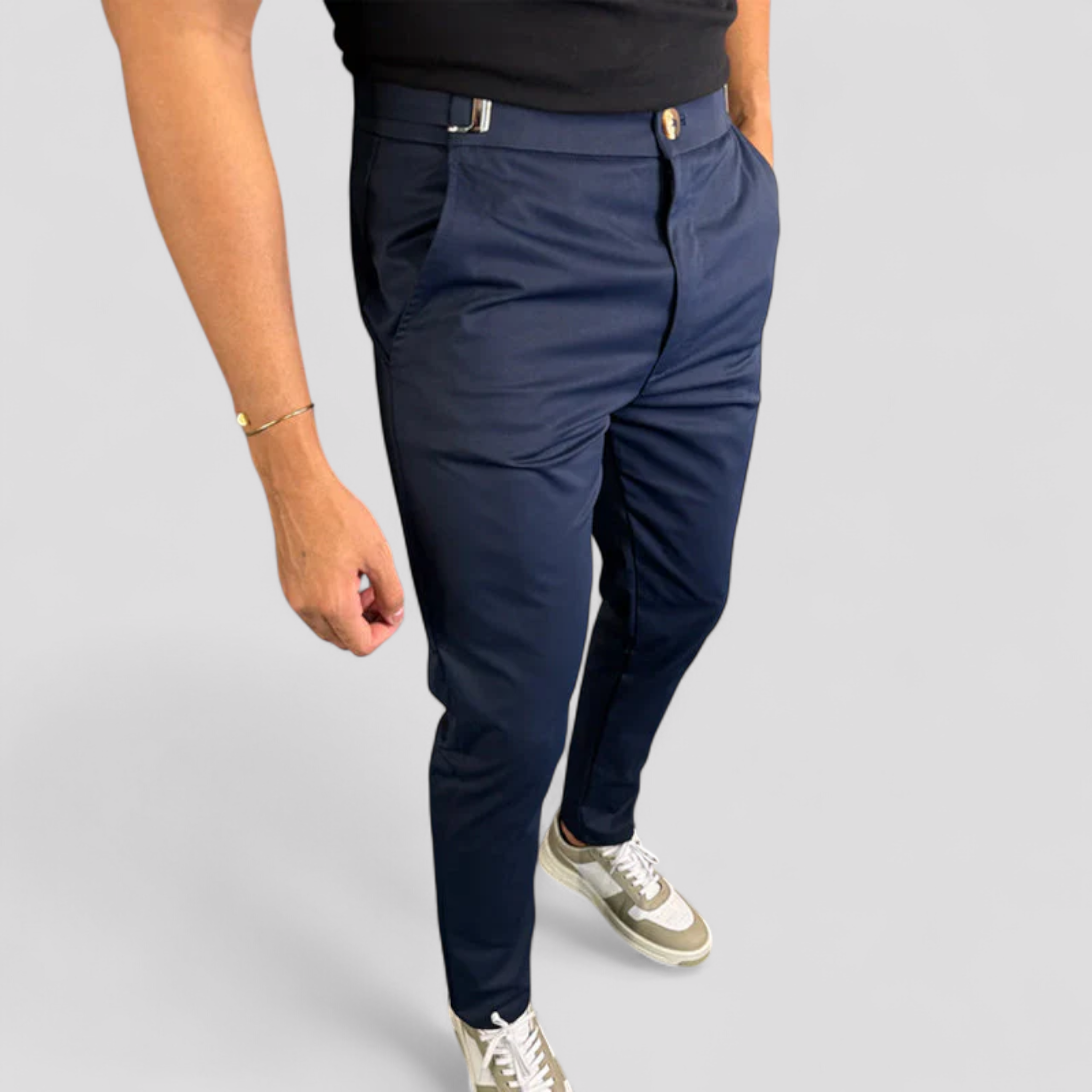 Piero | Pantaloni Uomo Slim Fit con Vita Elastica - Blu scuro - pantaloni casual pantaloni comfort pantaloni elastici pantaloni eleganti uomo pantaloni moda uomo pantaloni slim fit pantaloni traspiranti pantaloni versatili - Concept Palermo