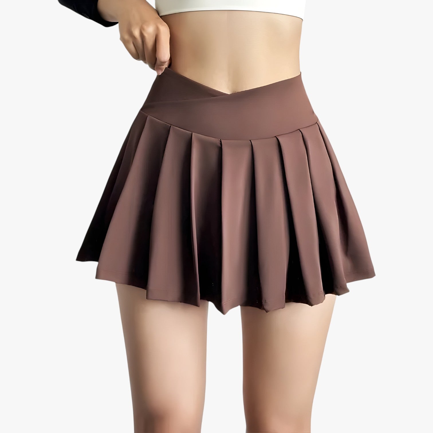 Luna | Gonna sportiva plissettata a vita alta con shorts integrati - Marrone - womens fashion - Concept Palermo