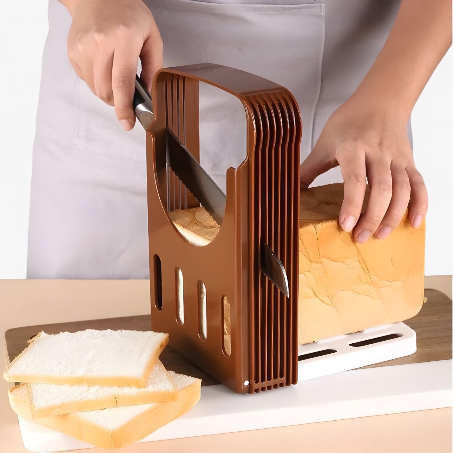 Mira | Supporto pieghevole per affettare il pane – Salvaspazio ed efficiente - - Kitchen kitchen accessory kitchen tools - Concept Palermo