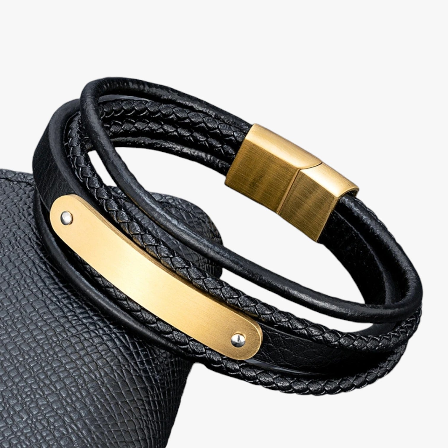 Romeo | MKENDN Bracciale Personalizzato in Pelle con Nome o Lettera - - BRACELET bracelet for men BRACELETS mens bracelet - Concept Palermo