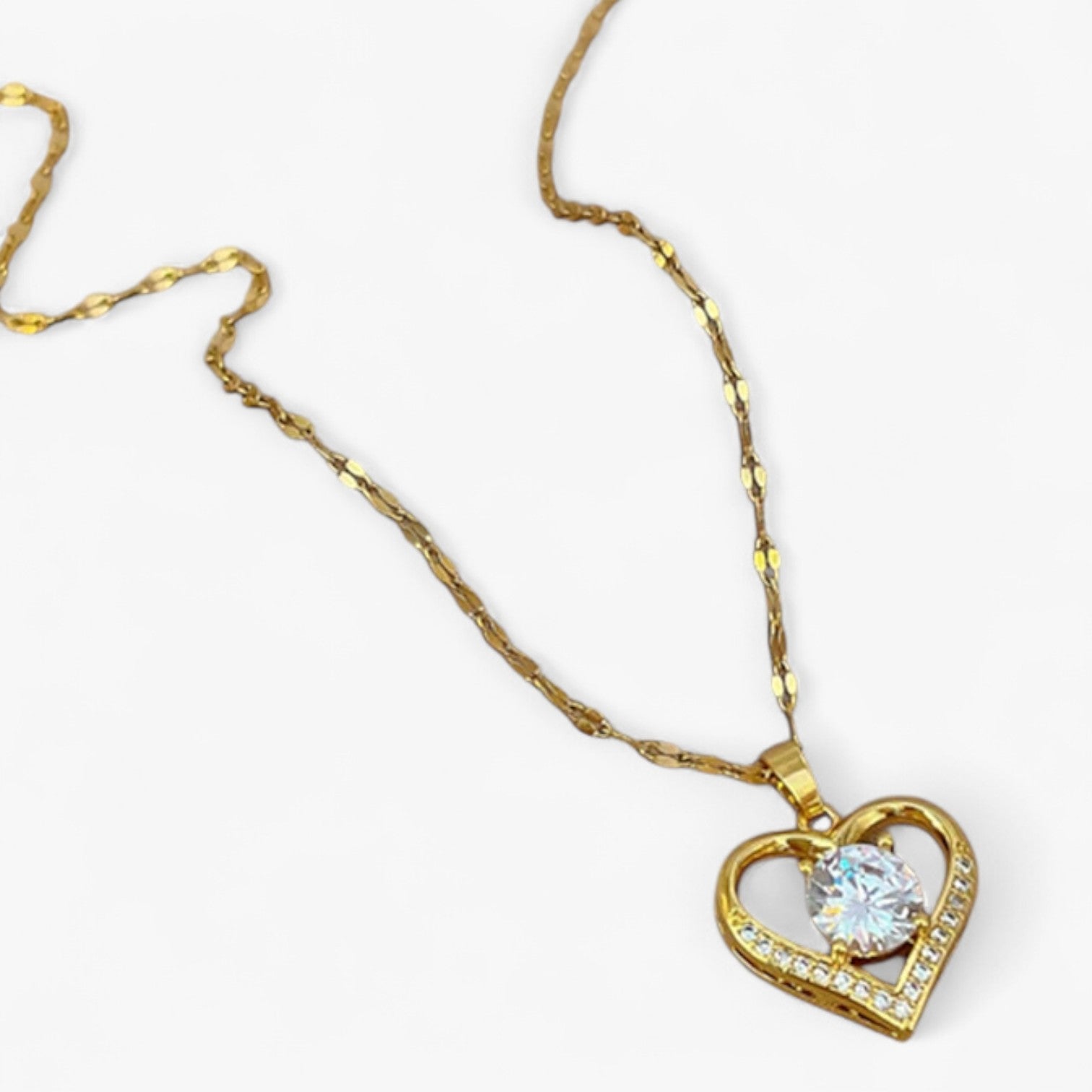 Jovie | Collana con ciondolo a forma di cuore e labbra di cristallo - - elegant womens necklaces necklace NECKLACES Necklaces for Women - Concept Palermo