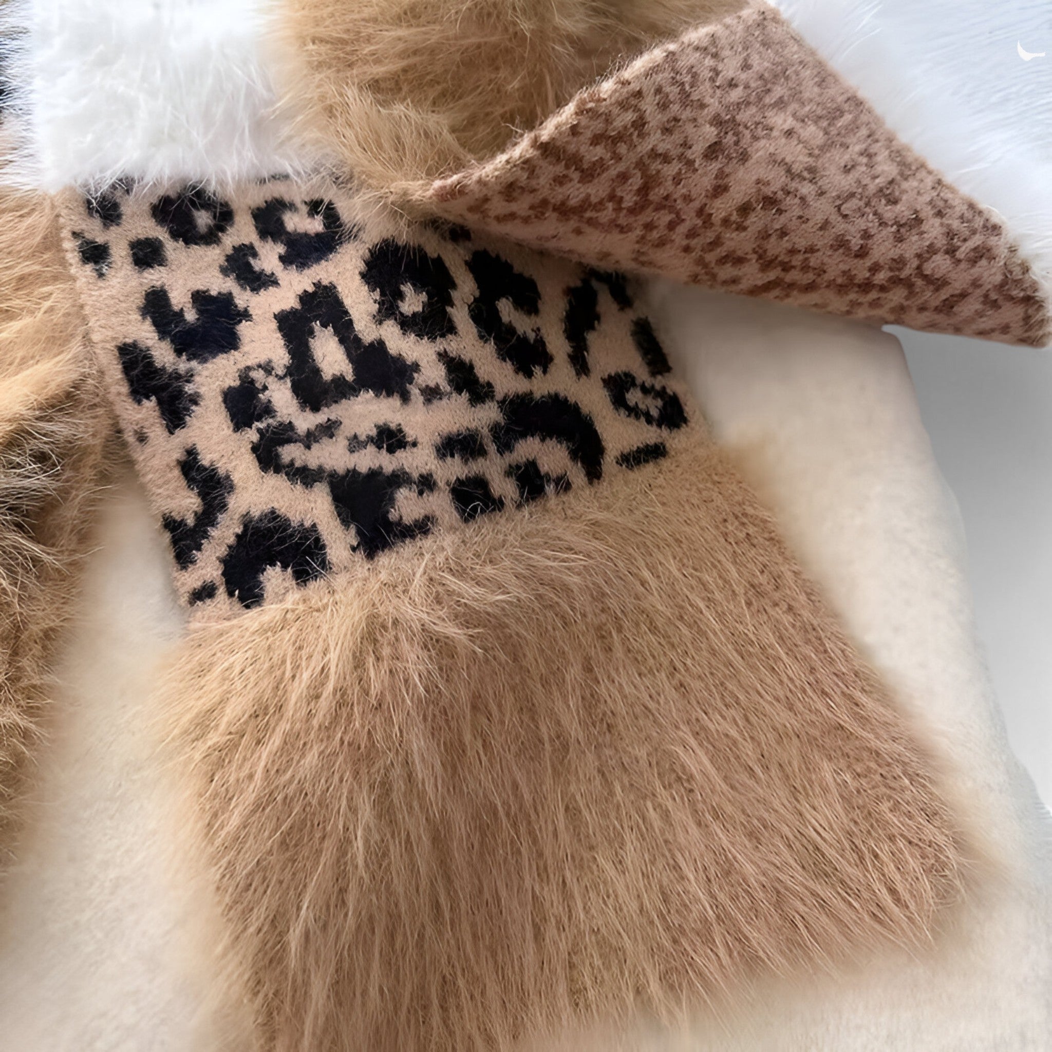 Leonie | Sciarpa leopardata: un must caldo ed elegante - - - Concept Palermo