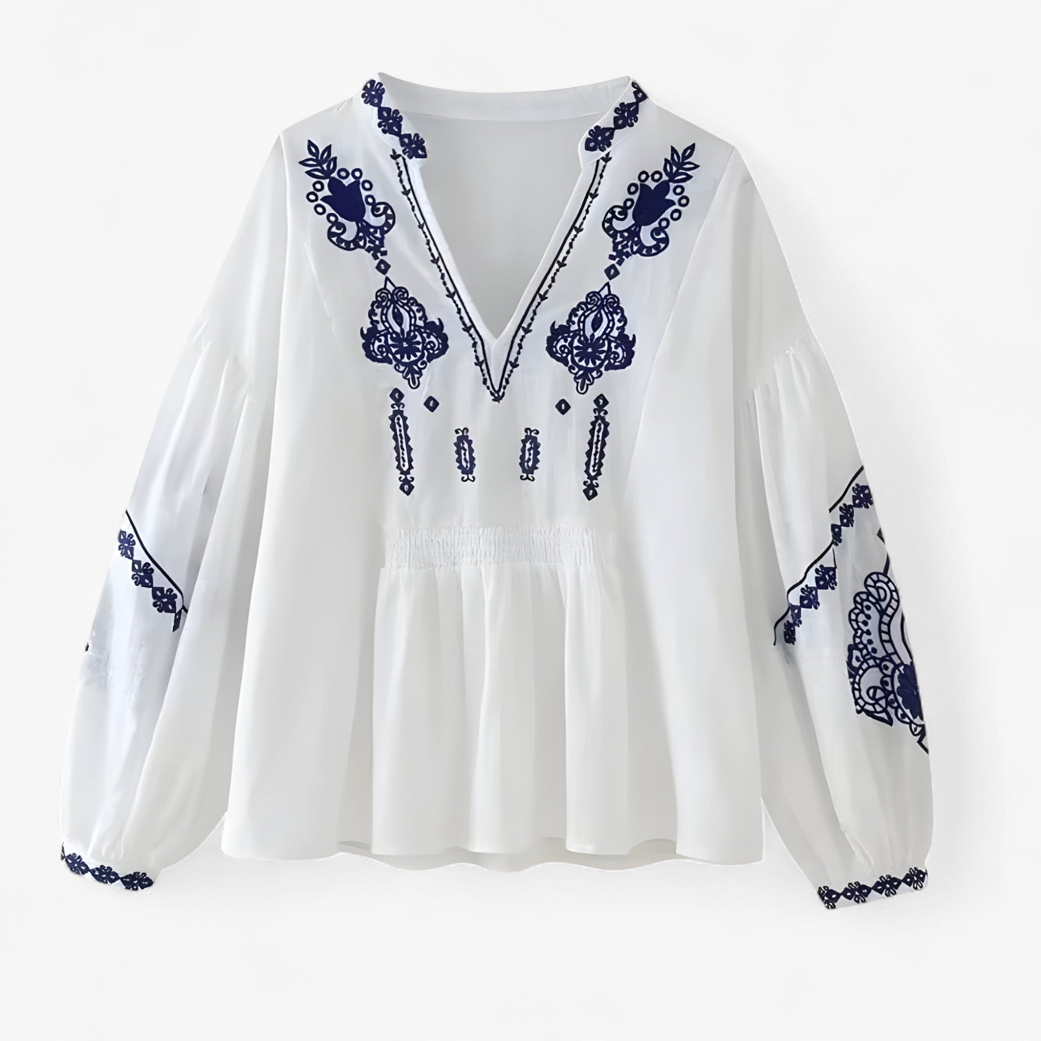 Alma | Blusa Boho con ricamo blu navy, vestibilità ariosa - Bianca - clothes clothes for women clothing/tops/crop-tops women clothes - Concept Palermo